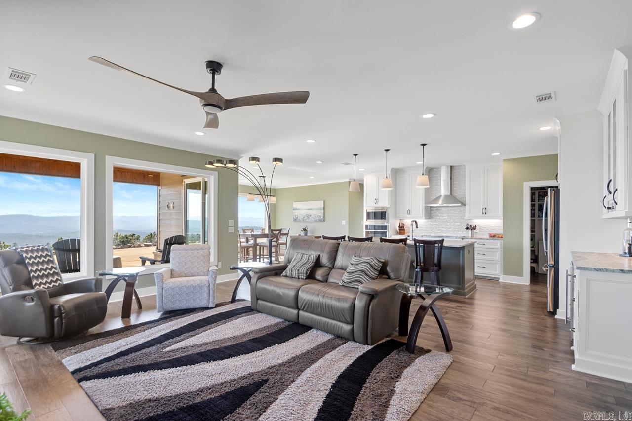 LAKEVIEW WEST - Residential