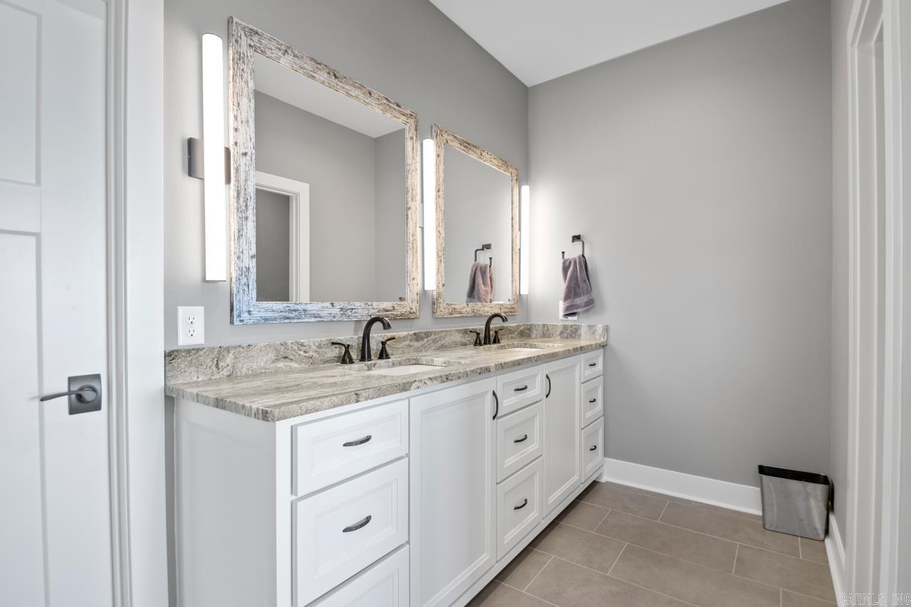LAKEVIEW WEST - Residential