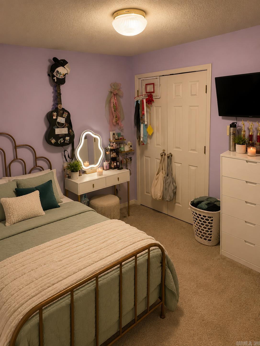 SUMMERBROOKE - Residential