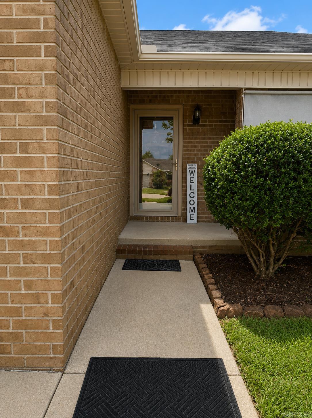 SUMMERBROOKE - Residential