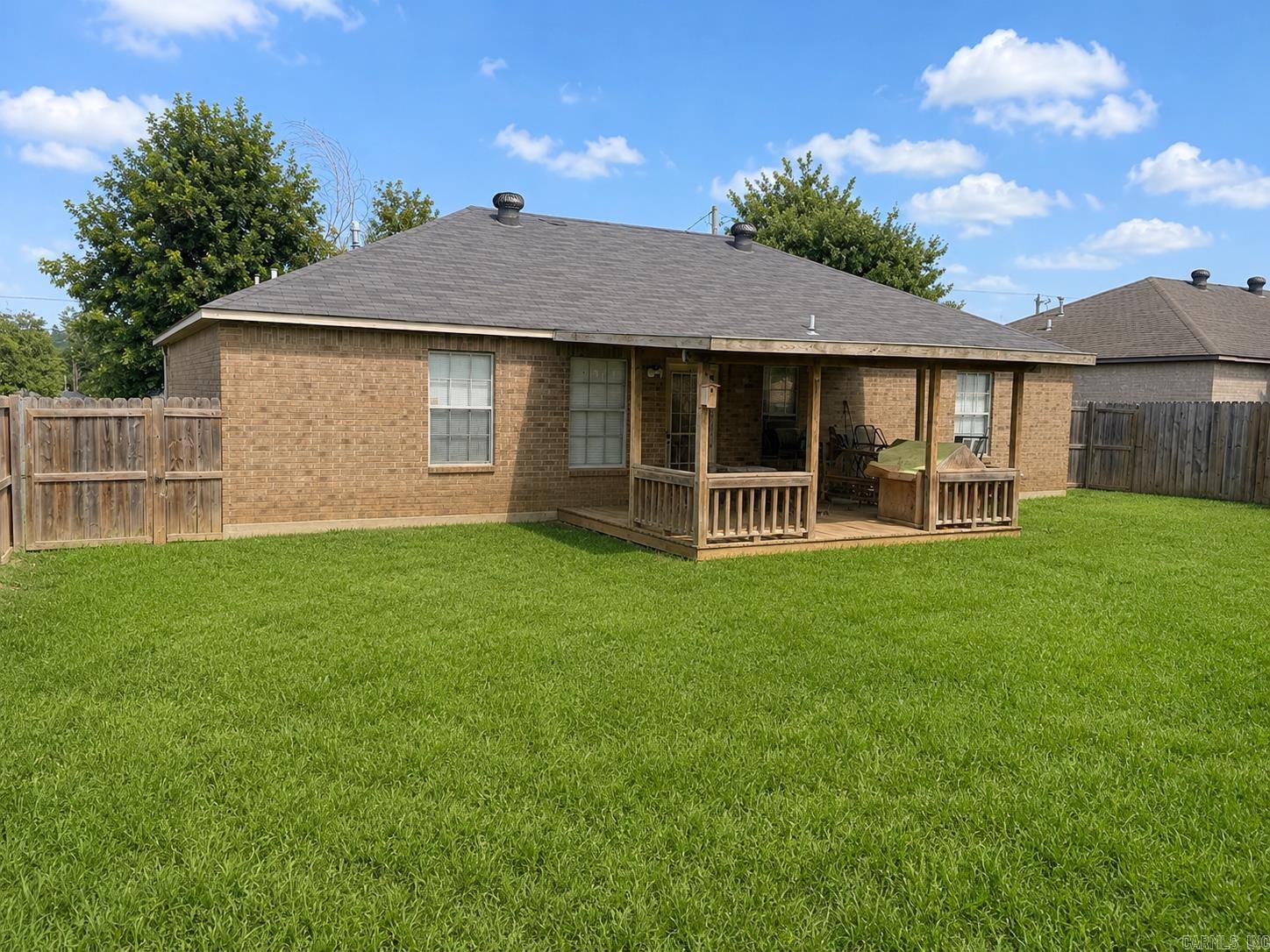 SUMMERBROOKE - Residential