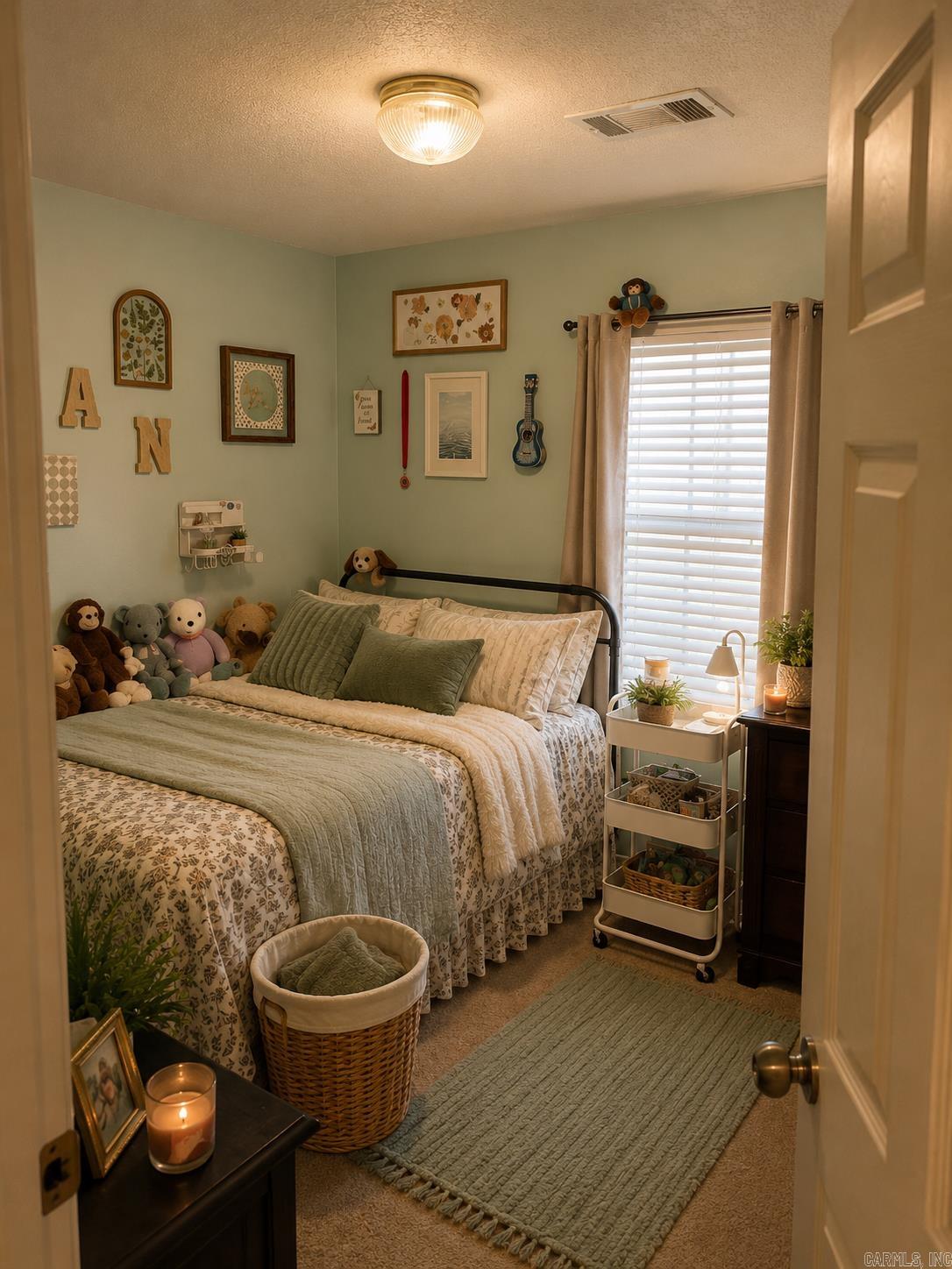 SUMMERBROOKE - Residential