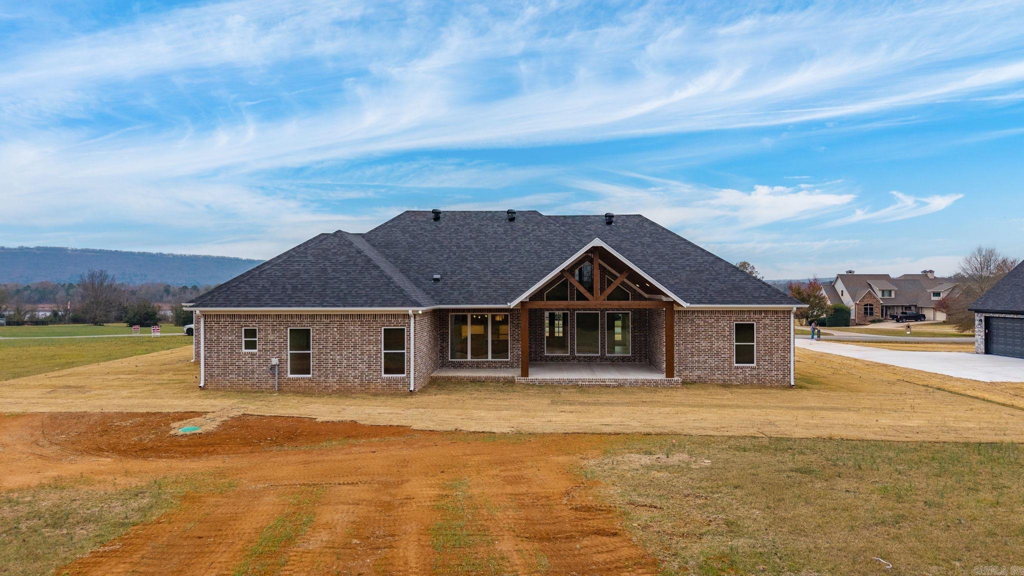 LANDING AT EMERALD ISLE - LAKE - Residential
