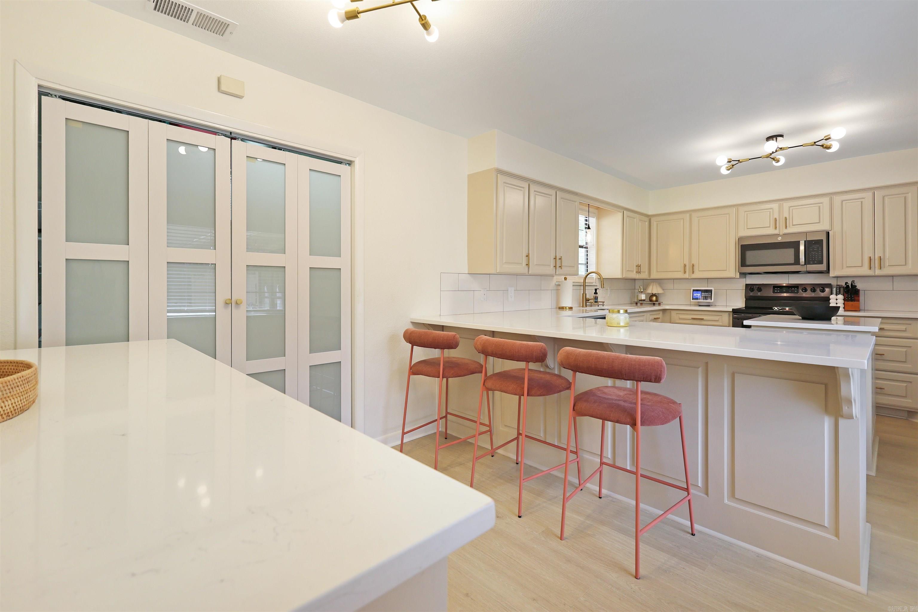 RIDGEWOOD - Residential