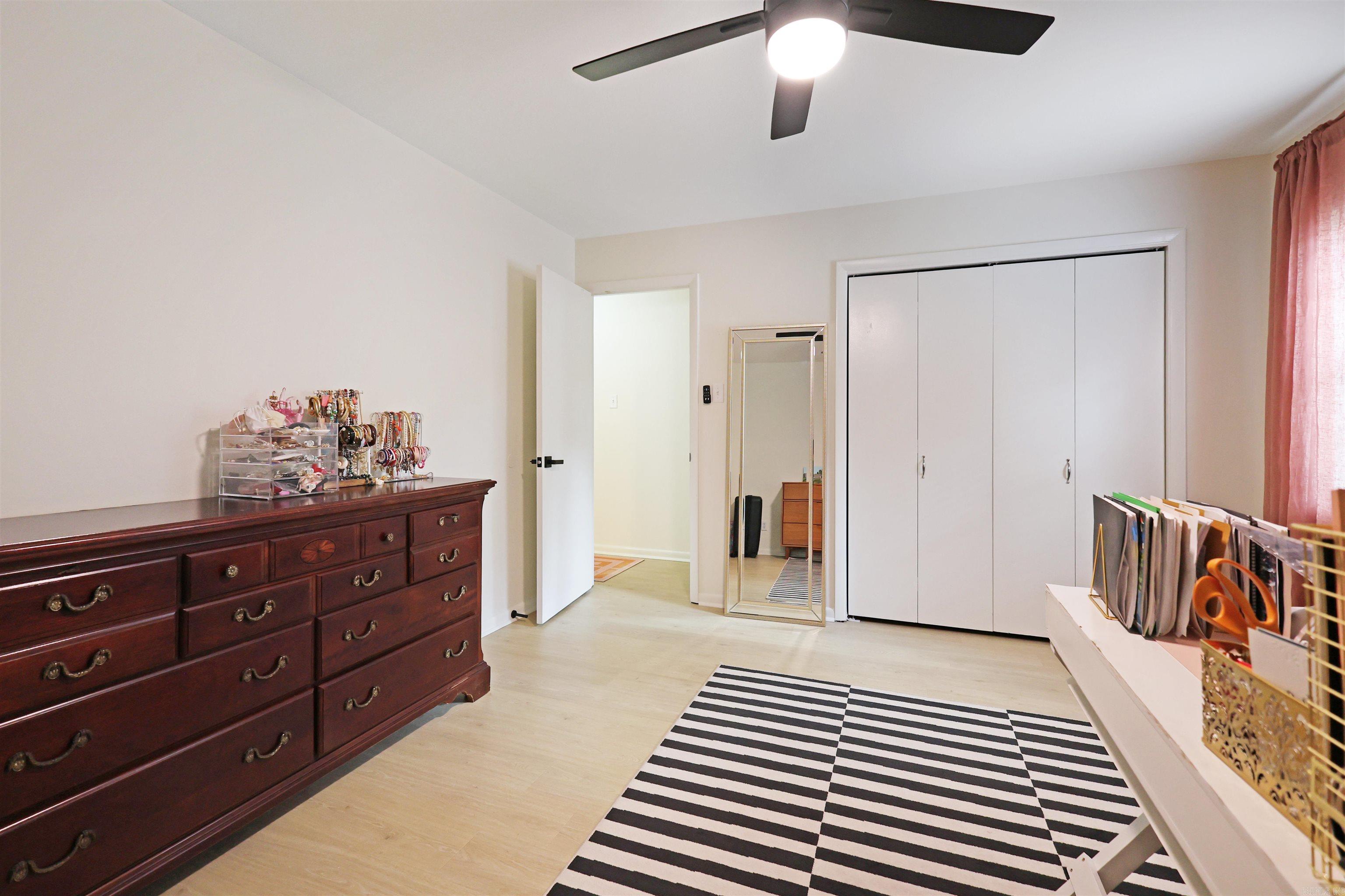 RIDGEWOOD - Residential