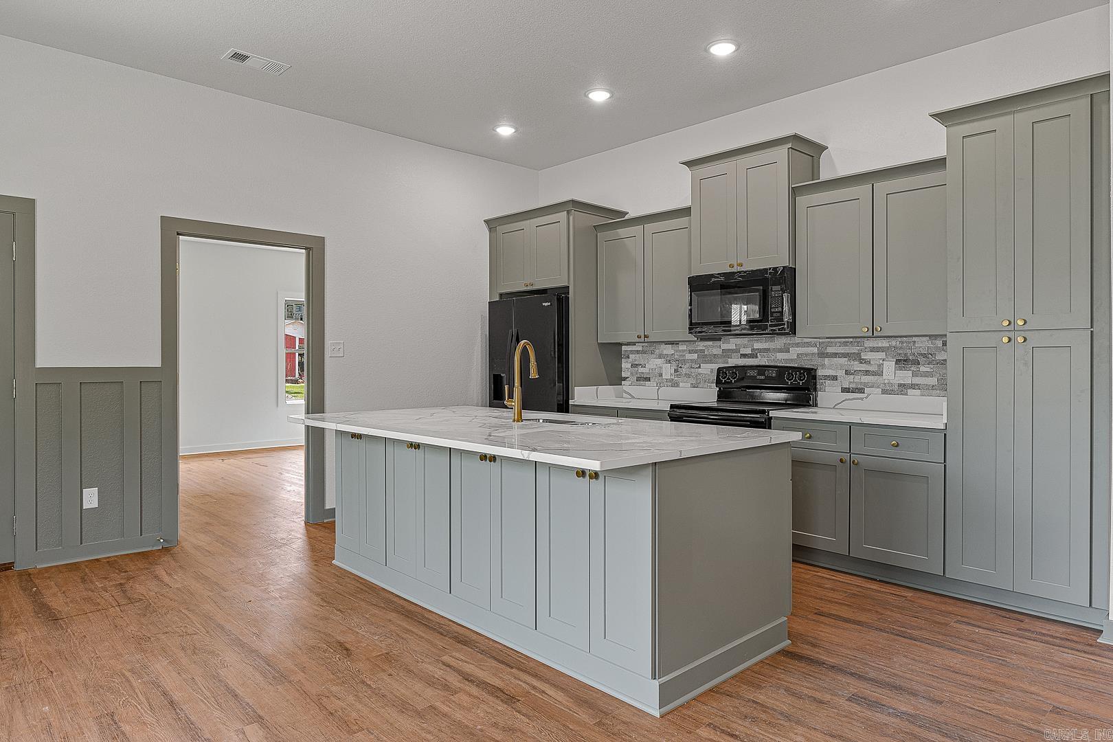 Hogan & Gann - Residential