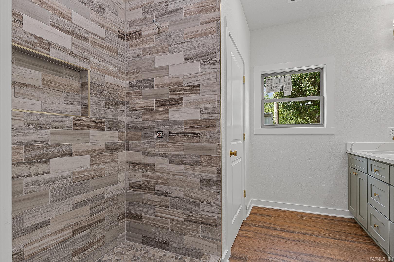 Hogan & Gann - Residential