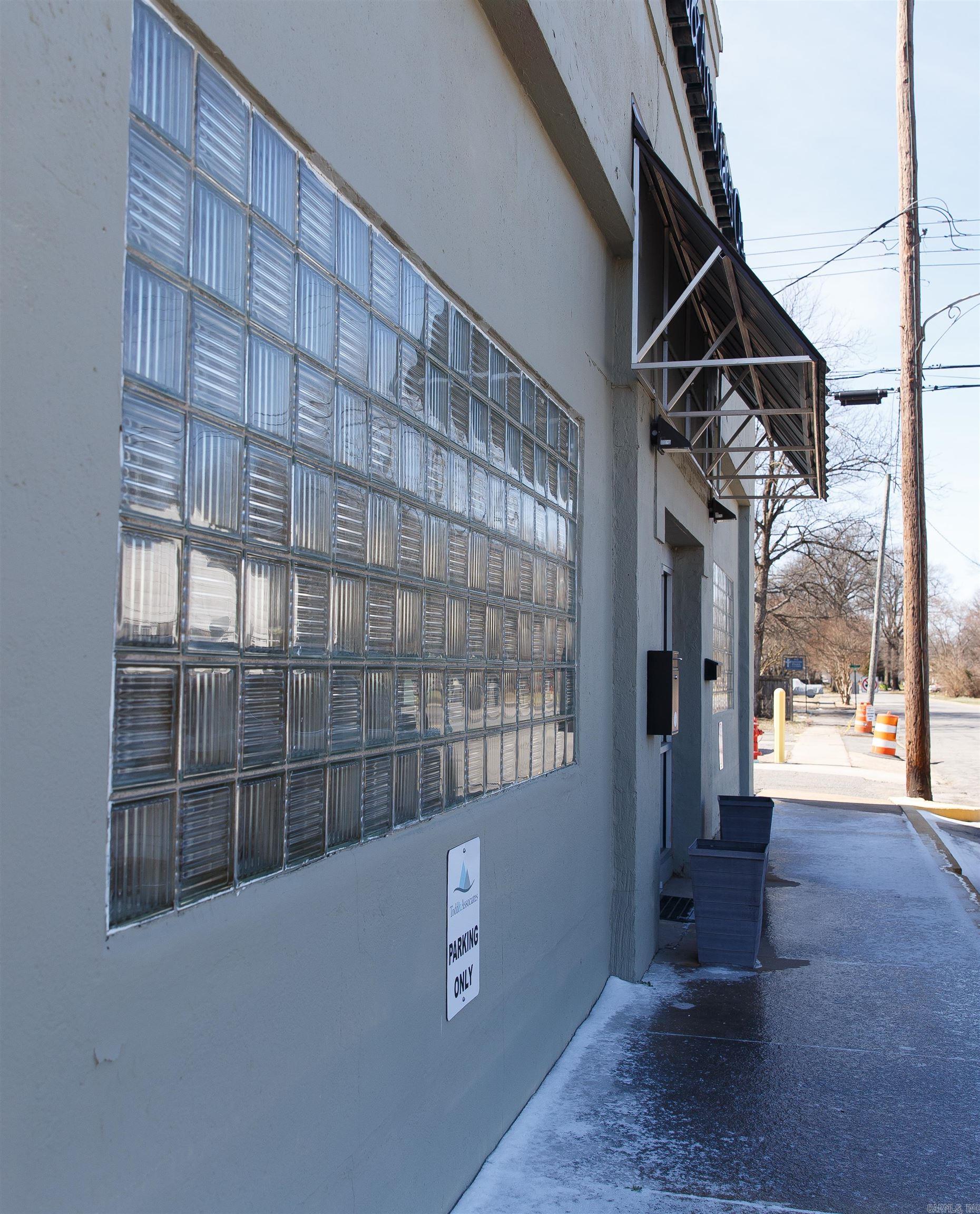 Union - Commercial Sale