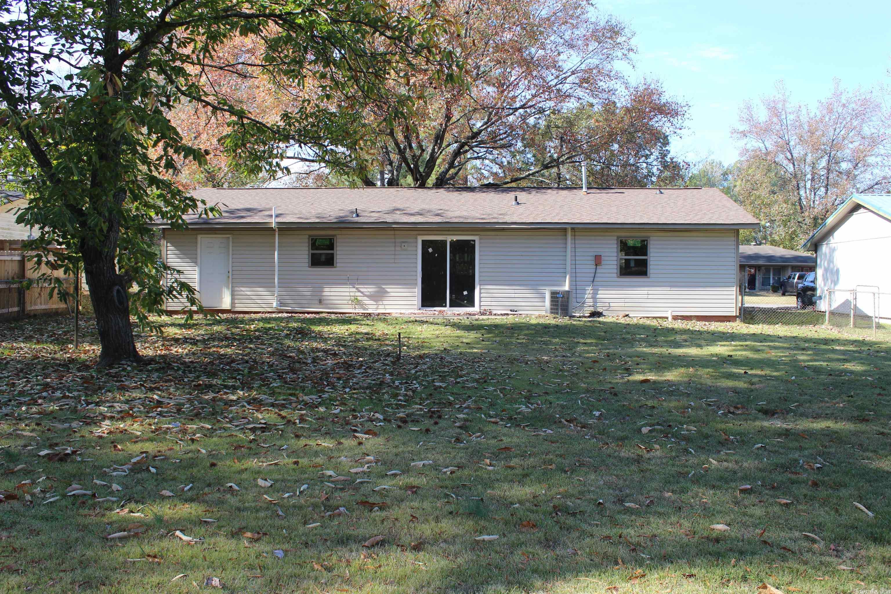 BRIARFIELD - Residential