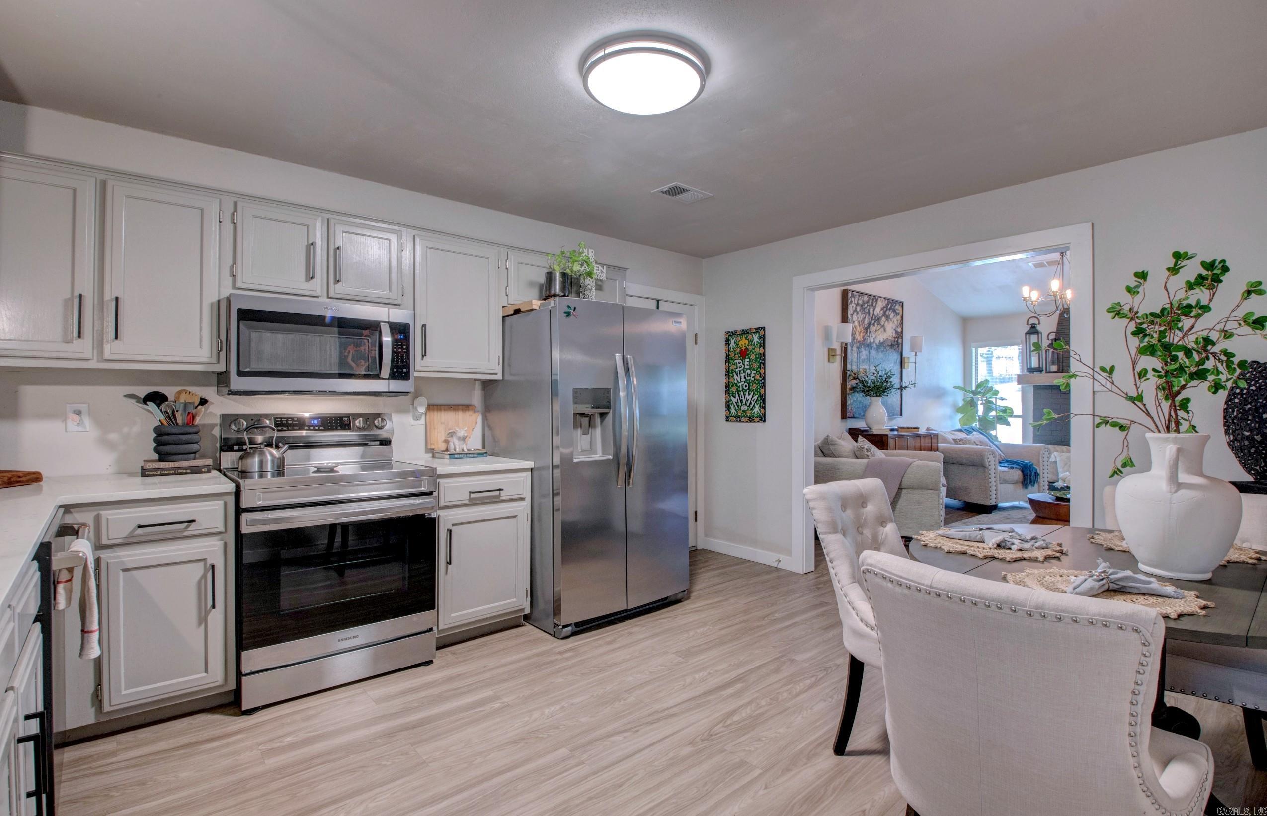 ROLLING OAKS - Residential