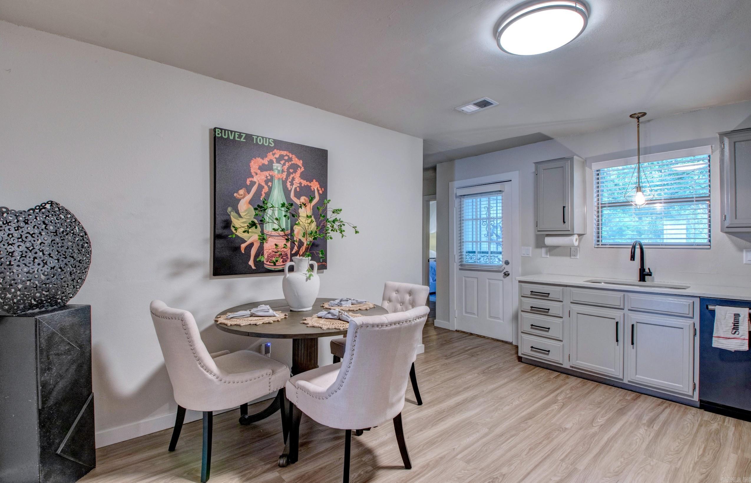 ROLLING OAKS - Residential