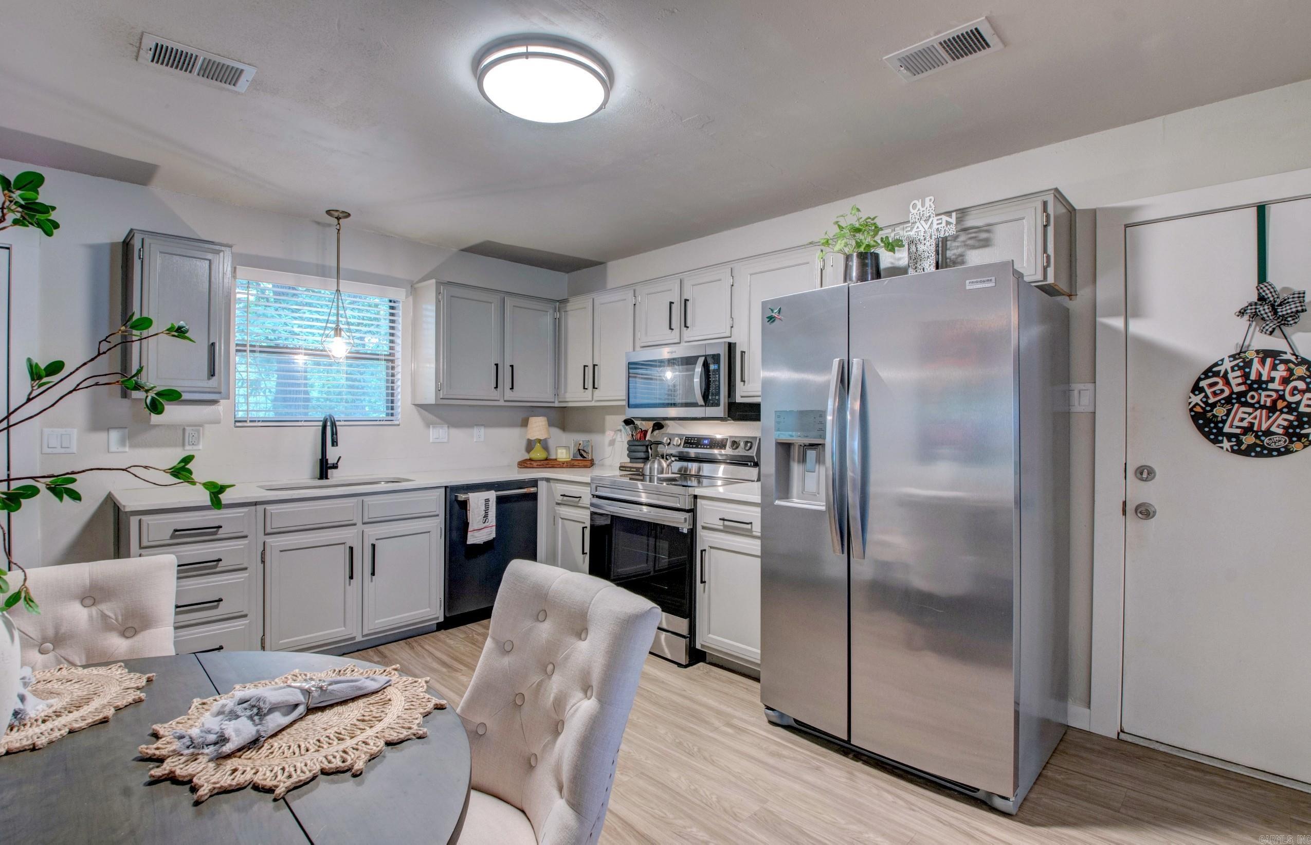 ROLLING OAKS - Residential