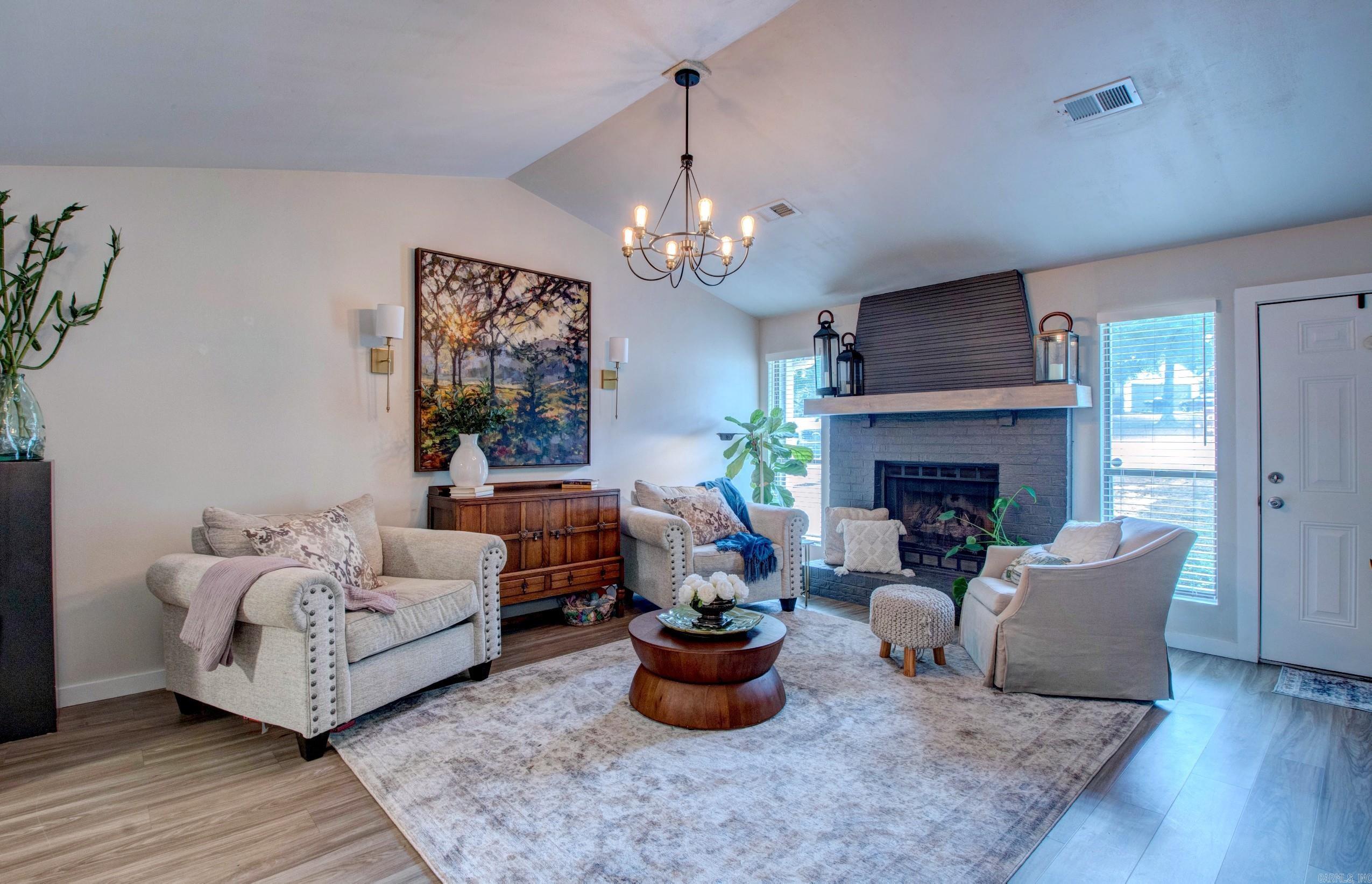 ROLLING OAKS - Residential