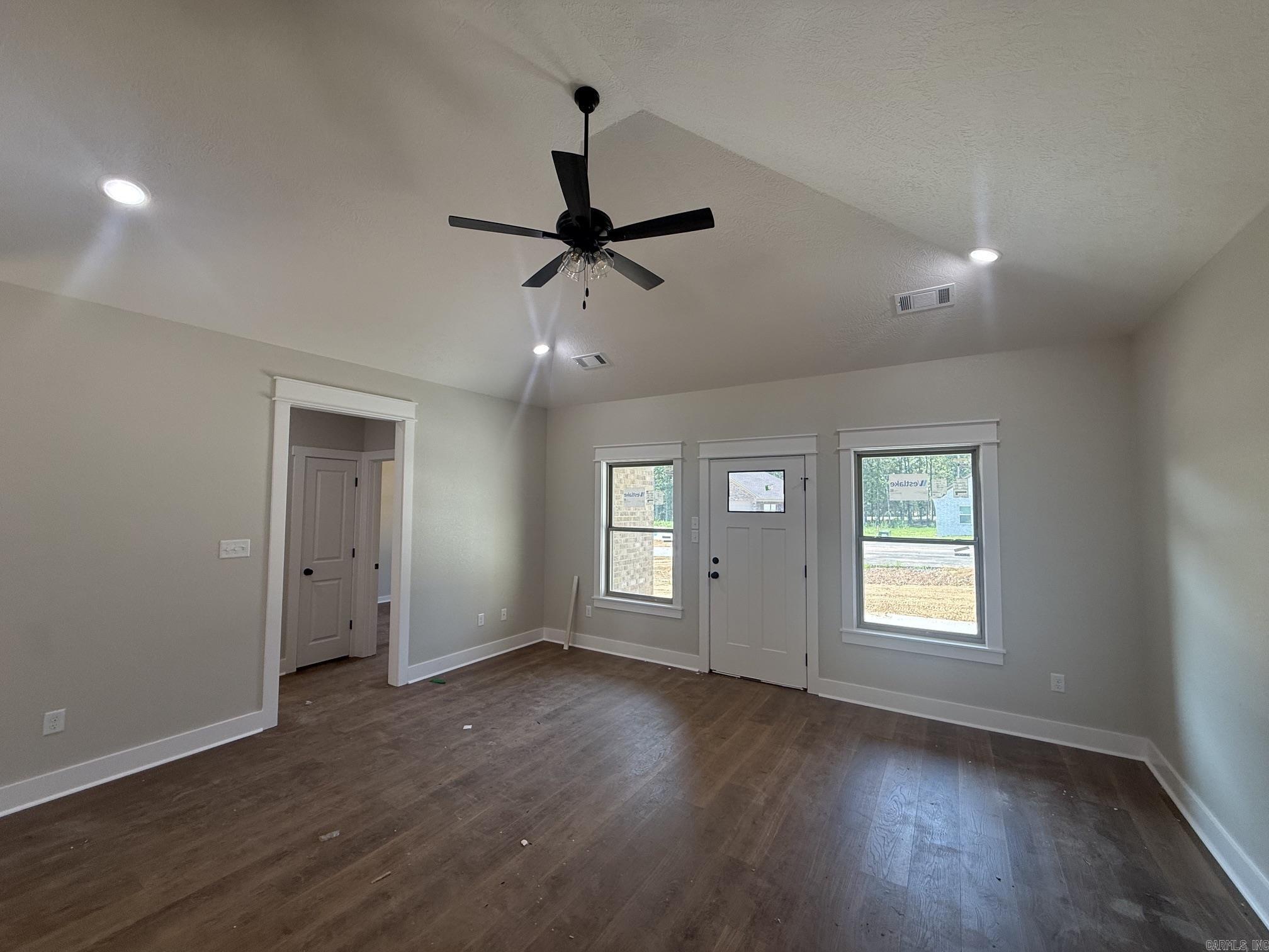 SUMMER WOODS - PHASE 1 - Residential