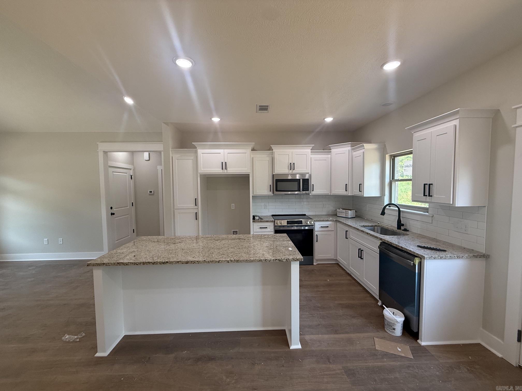 SUMMER WOODS - PHASE 1 - Residential