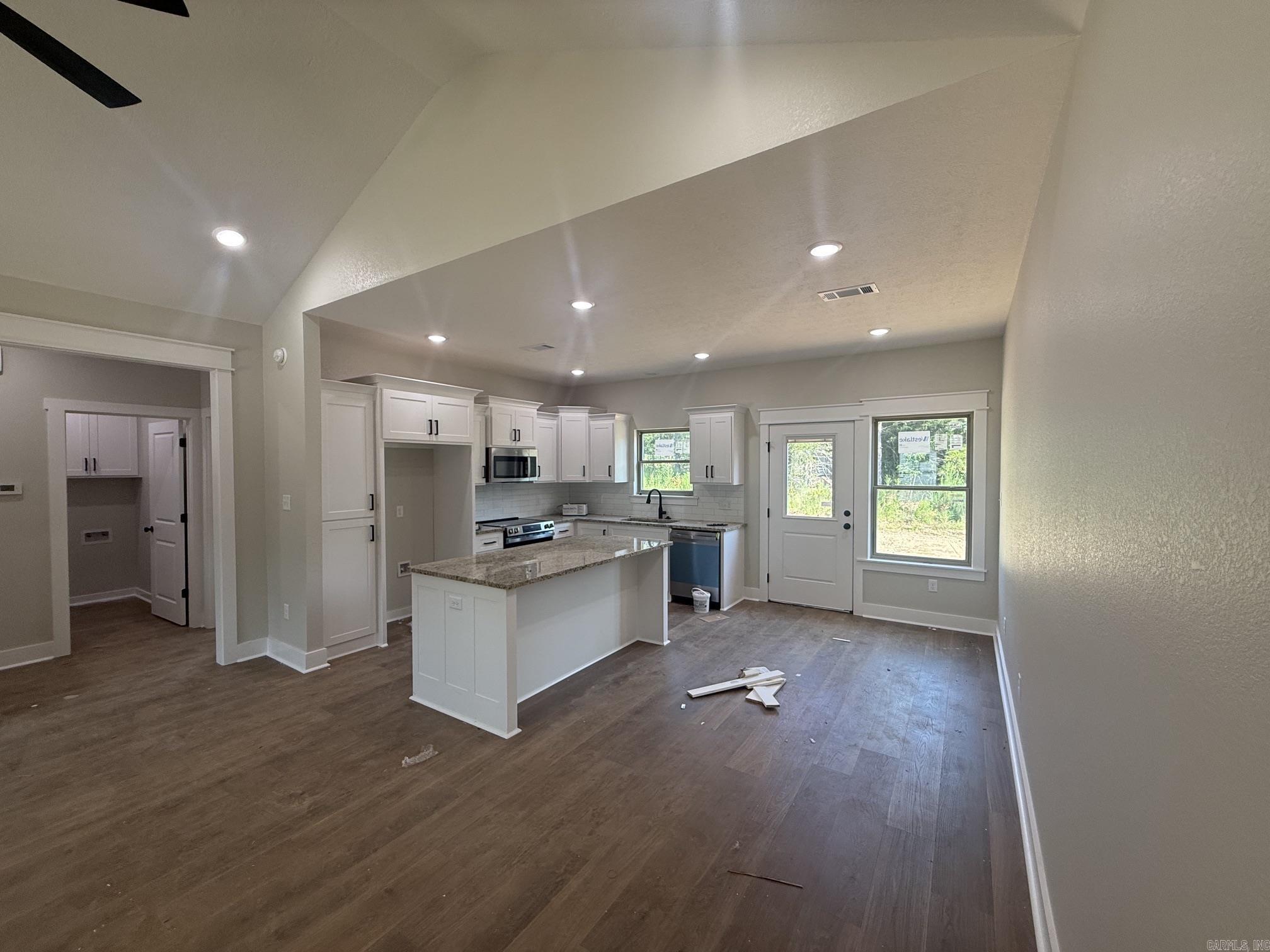 SUMMER WOODS - PHASE 1 - Residential