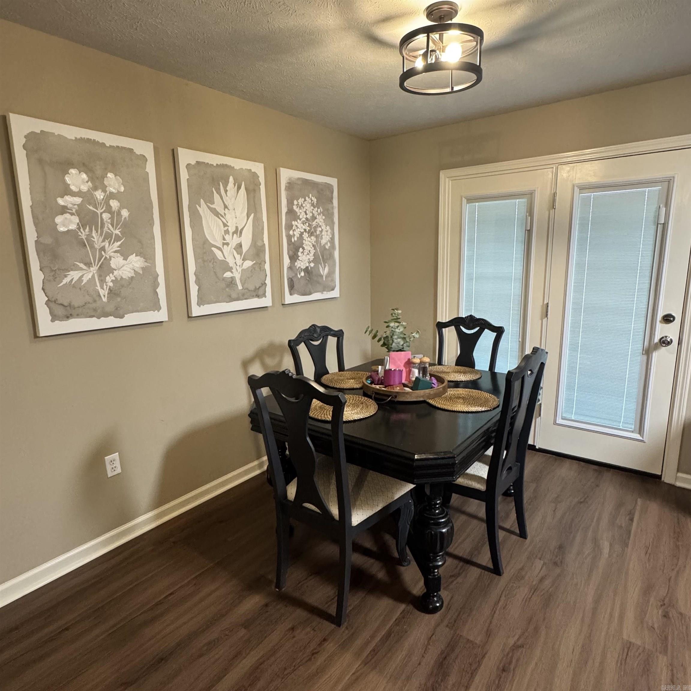 SPRING VALLEY - Residential