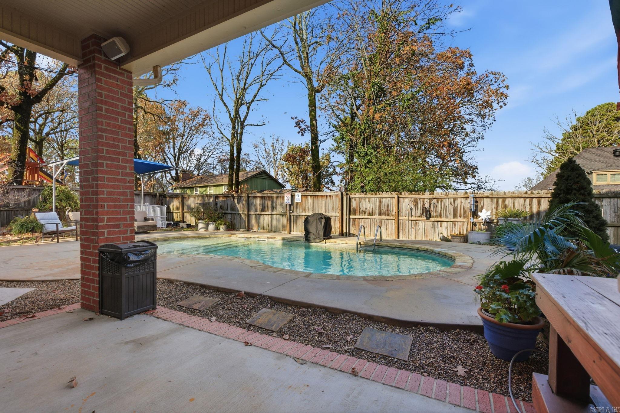 OVERLOOK PARK - Residential