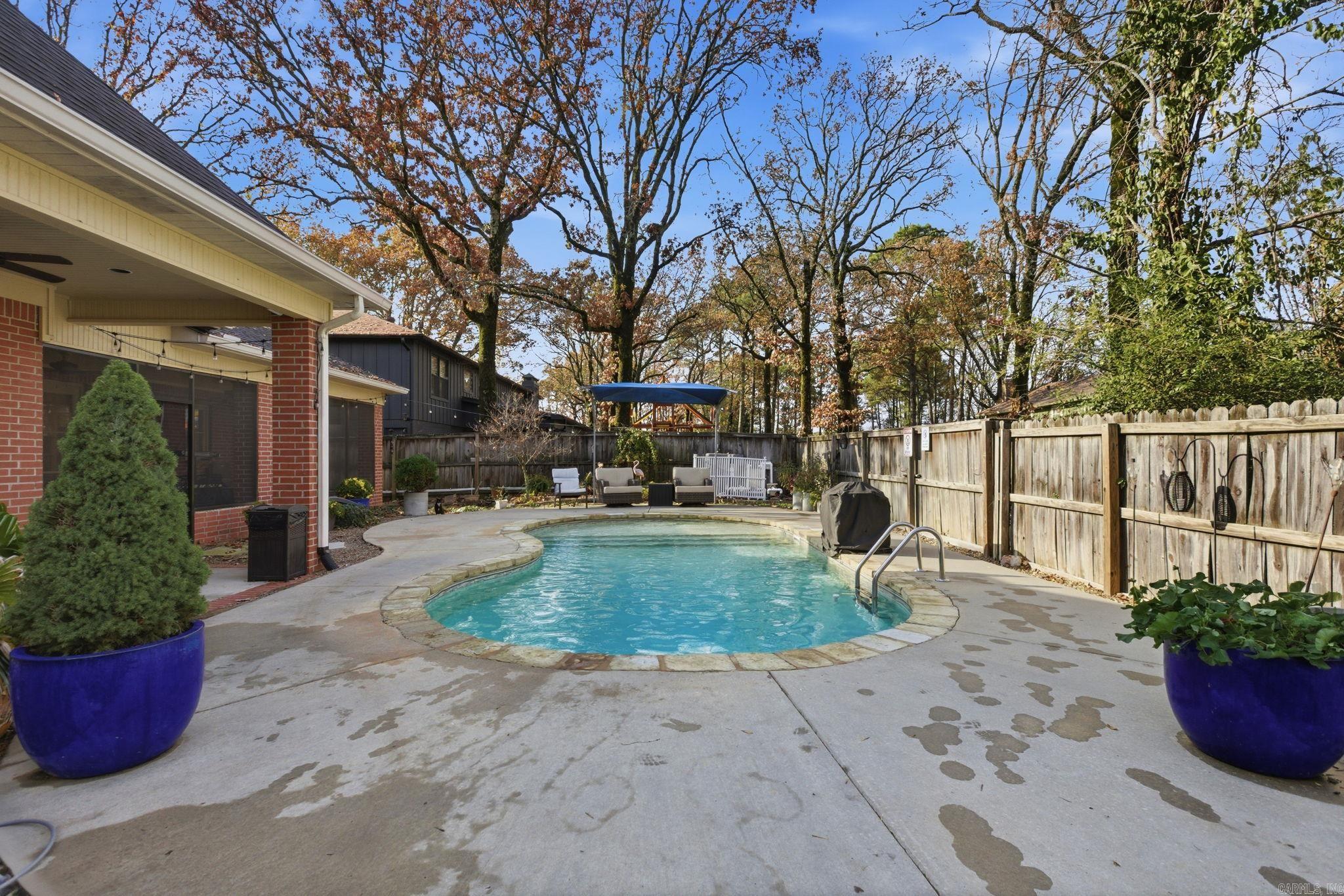 OVERLOOK PARK - Residential