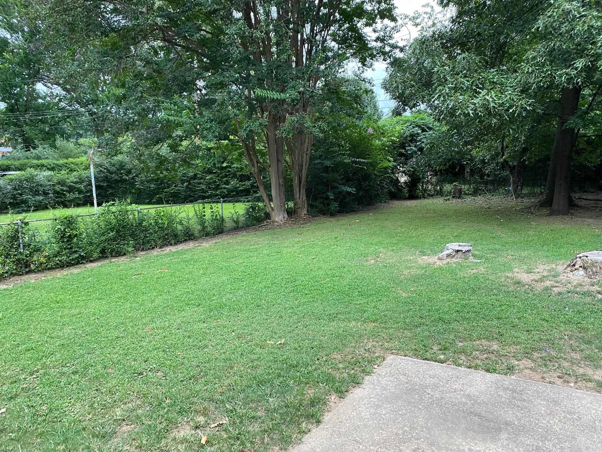 TWIN LAKES - Residential