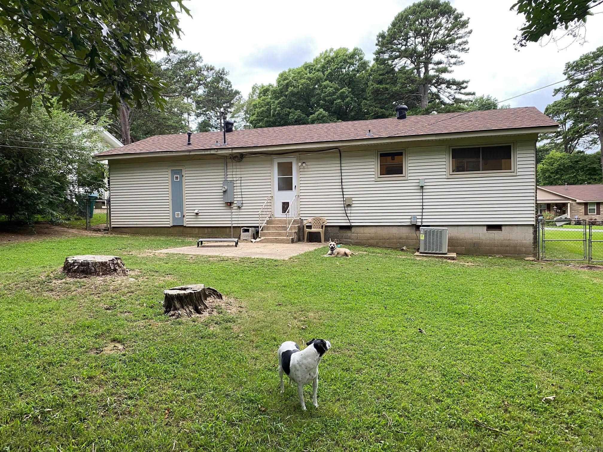 TWIN LAKES - Residential