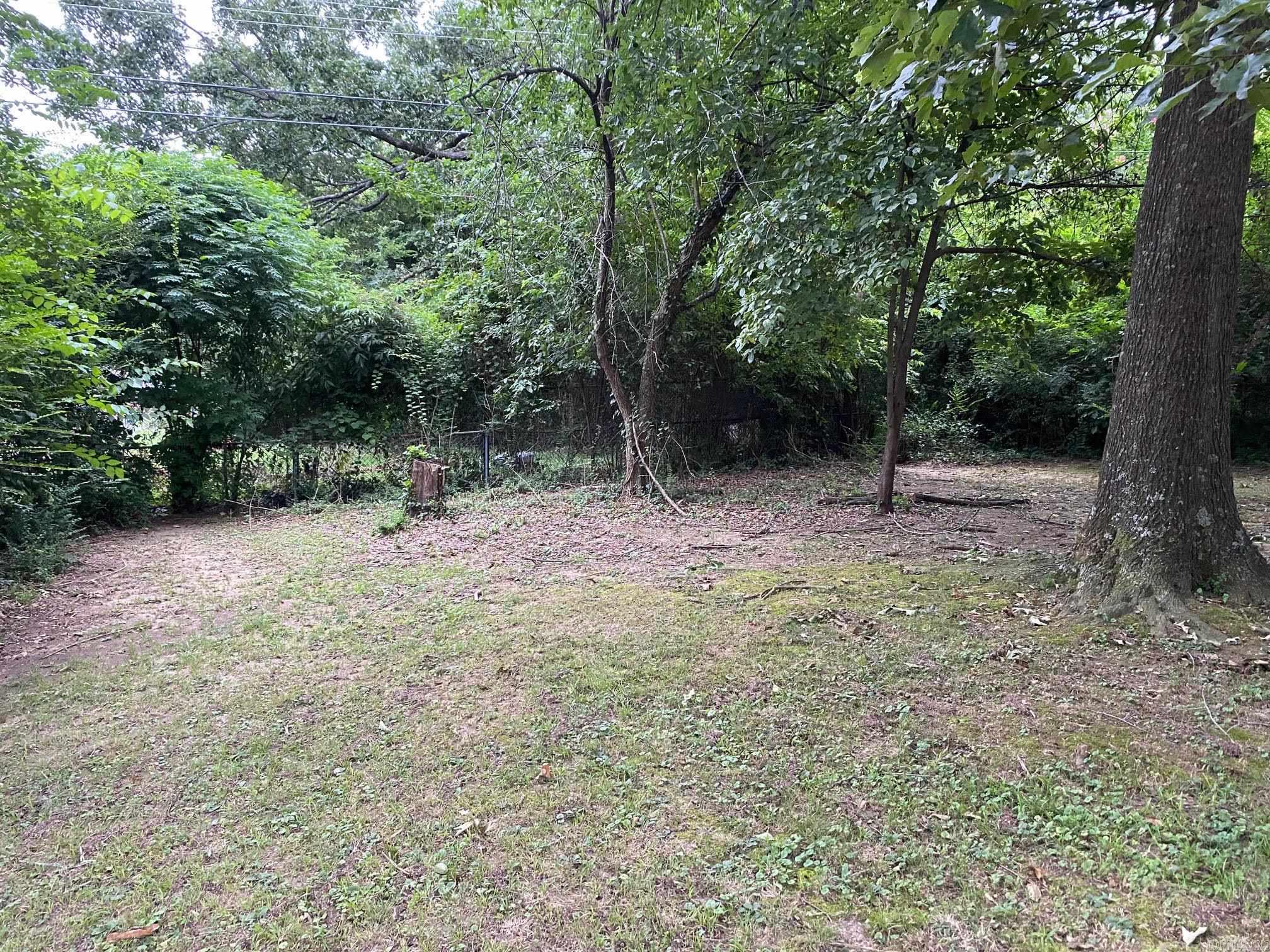 TWIN LAKES - Residential