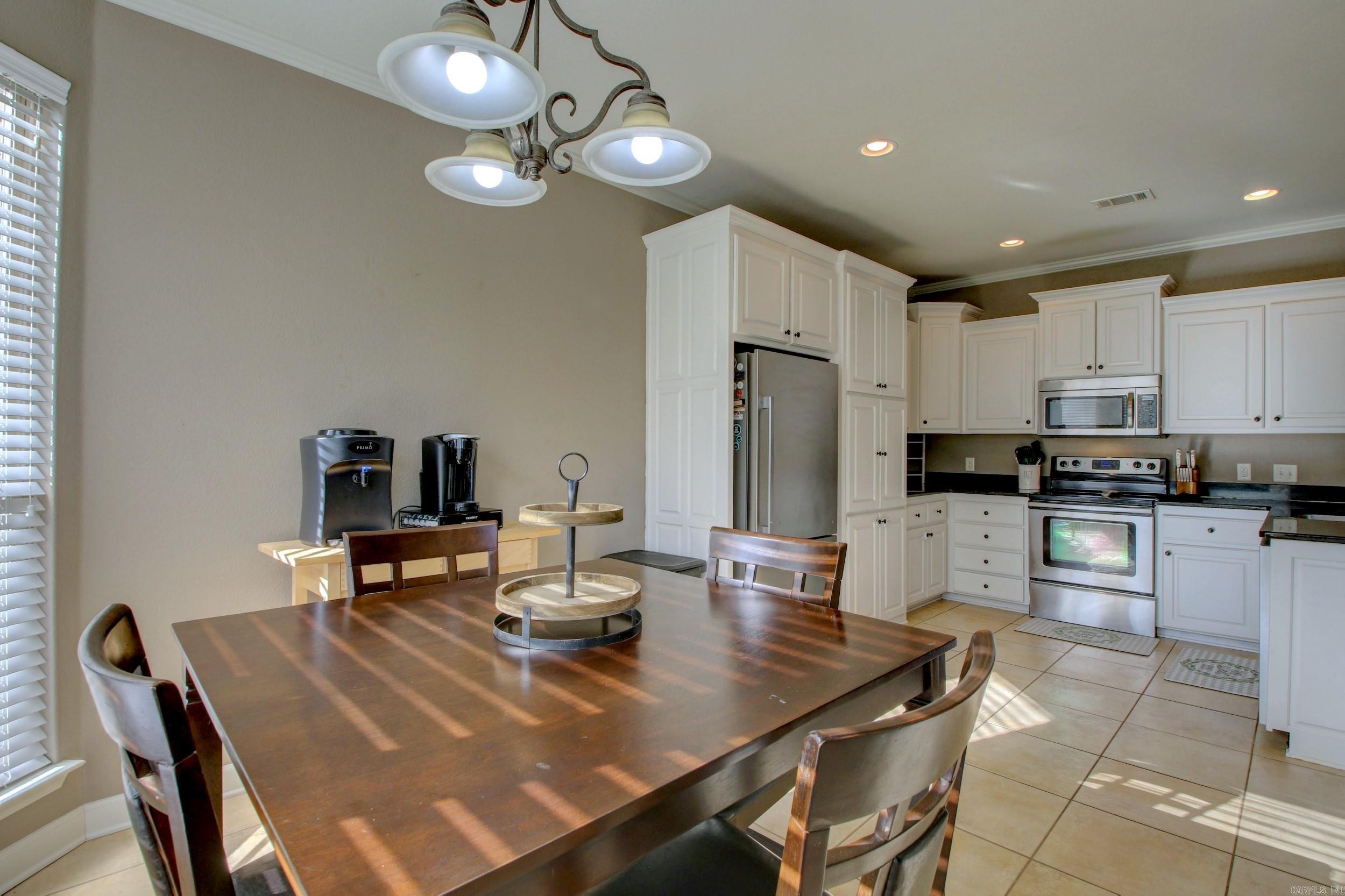 BASE MEADOWS ADDN - Residential