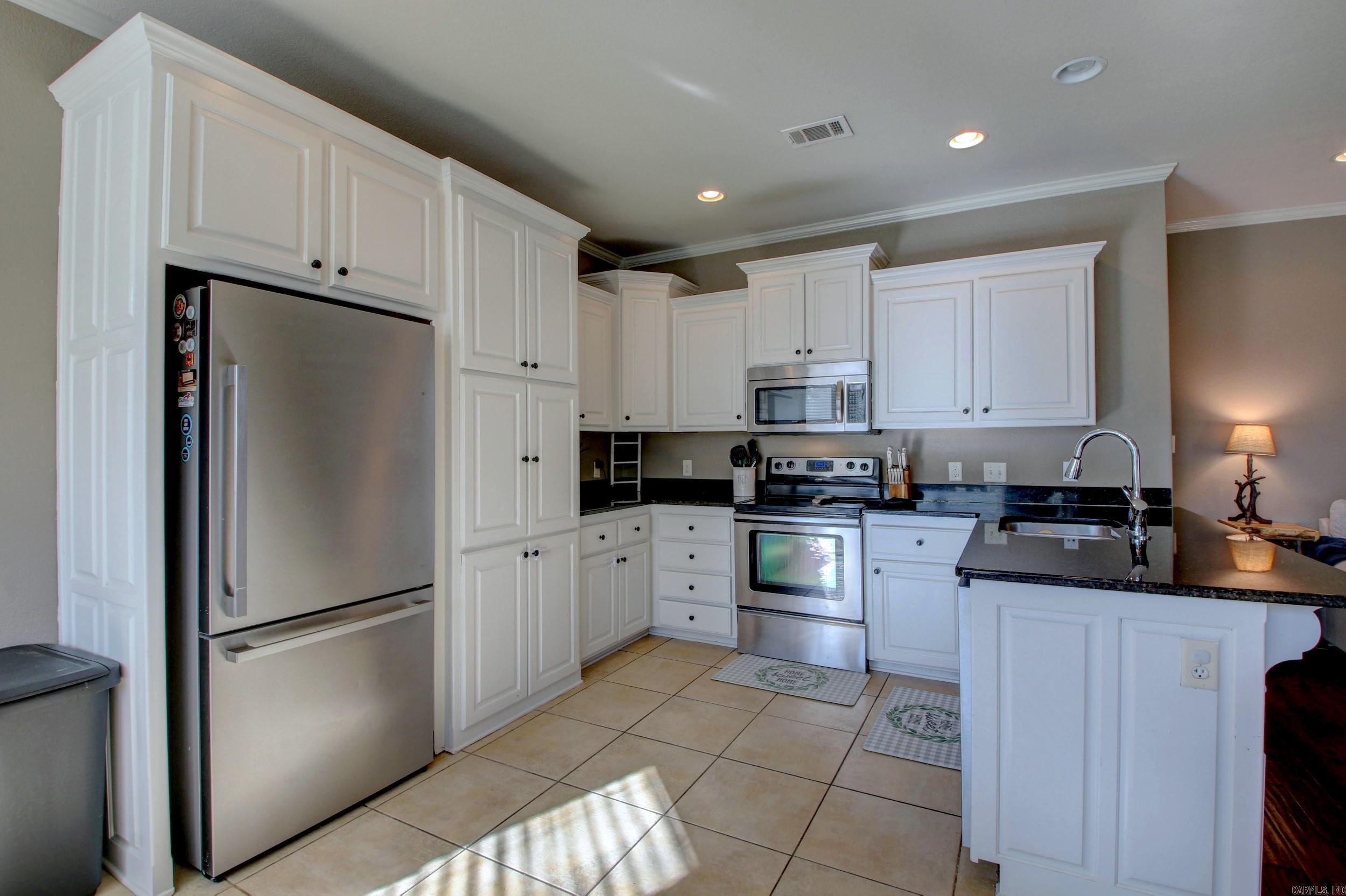 BASE MEADOWS ADDN - Residential