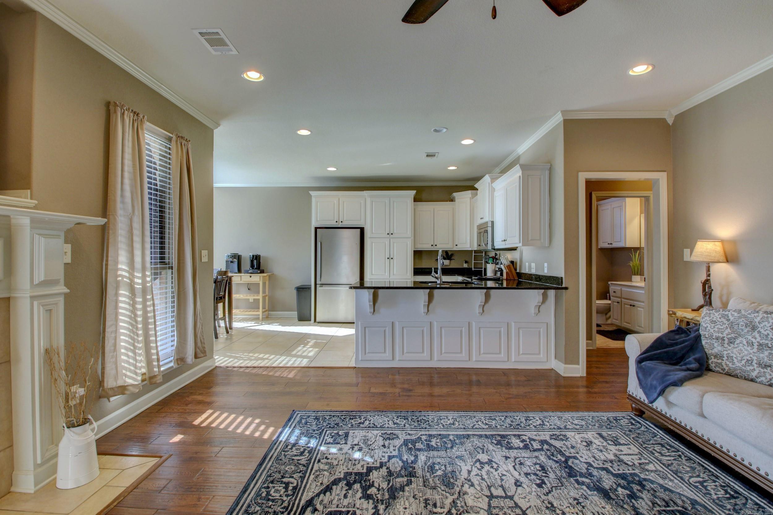 BASE MEADOWS ADDN - Residential