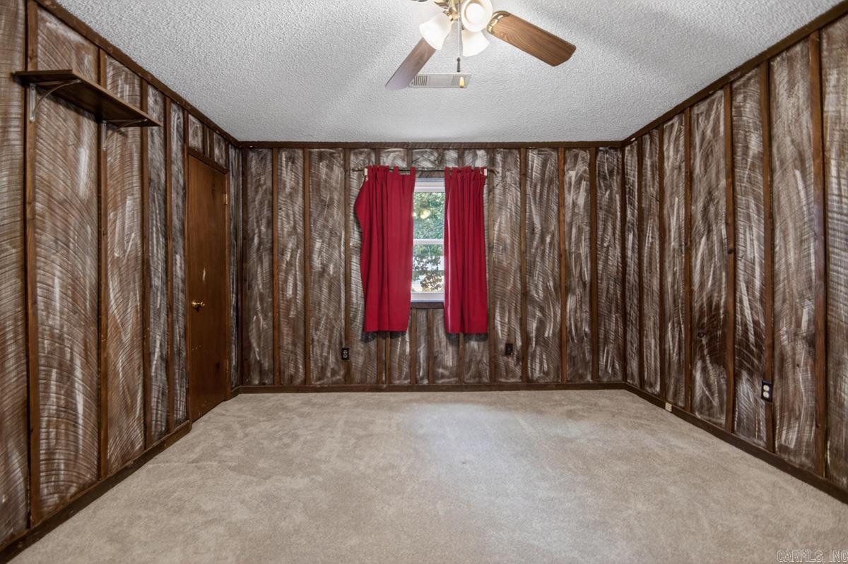 PINE FOREST - Residential