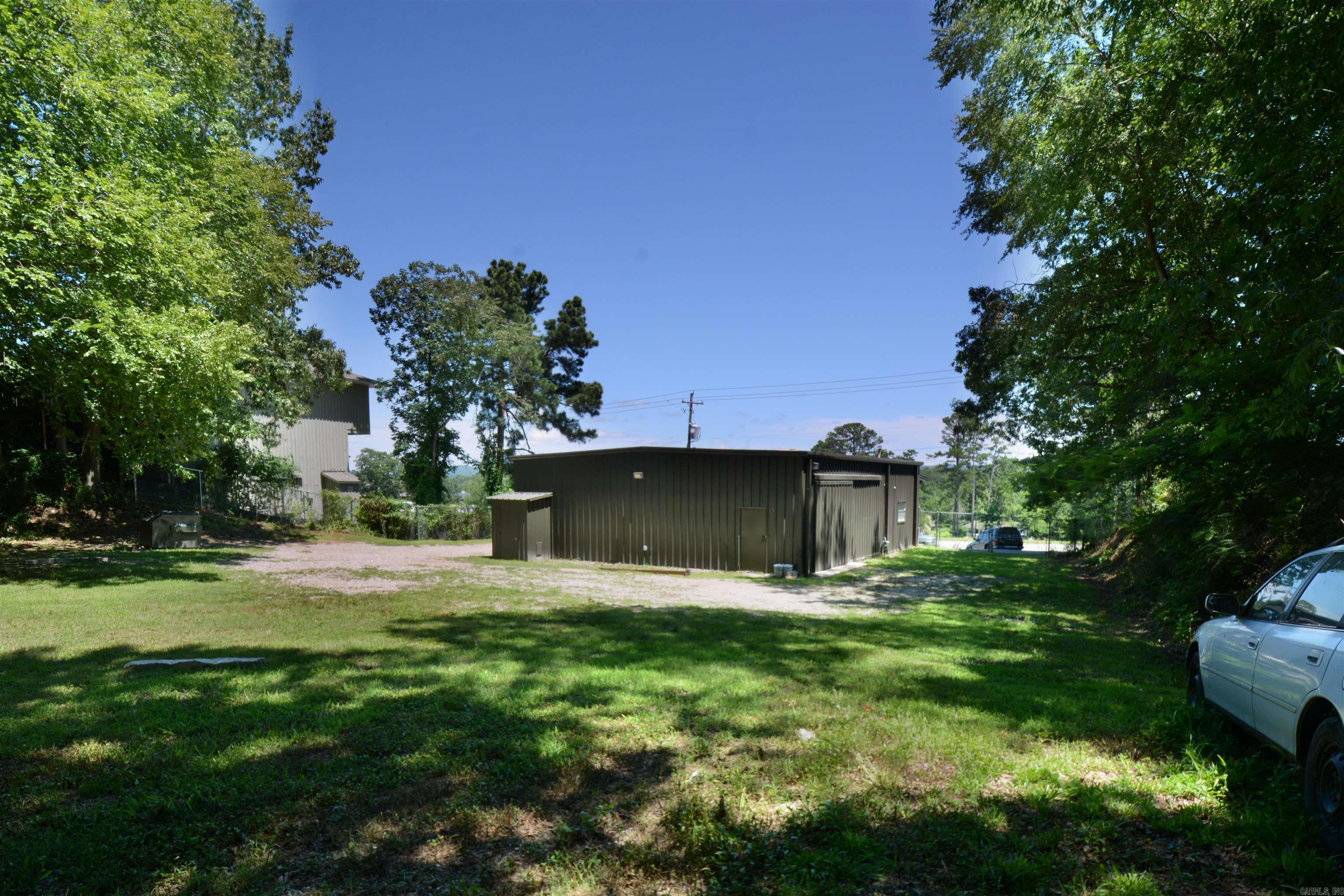 Hamilton Oaks - Commercial Sale