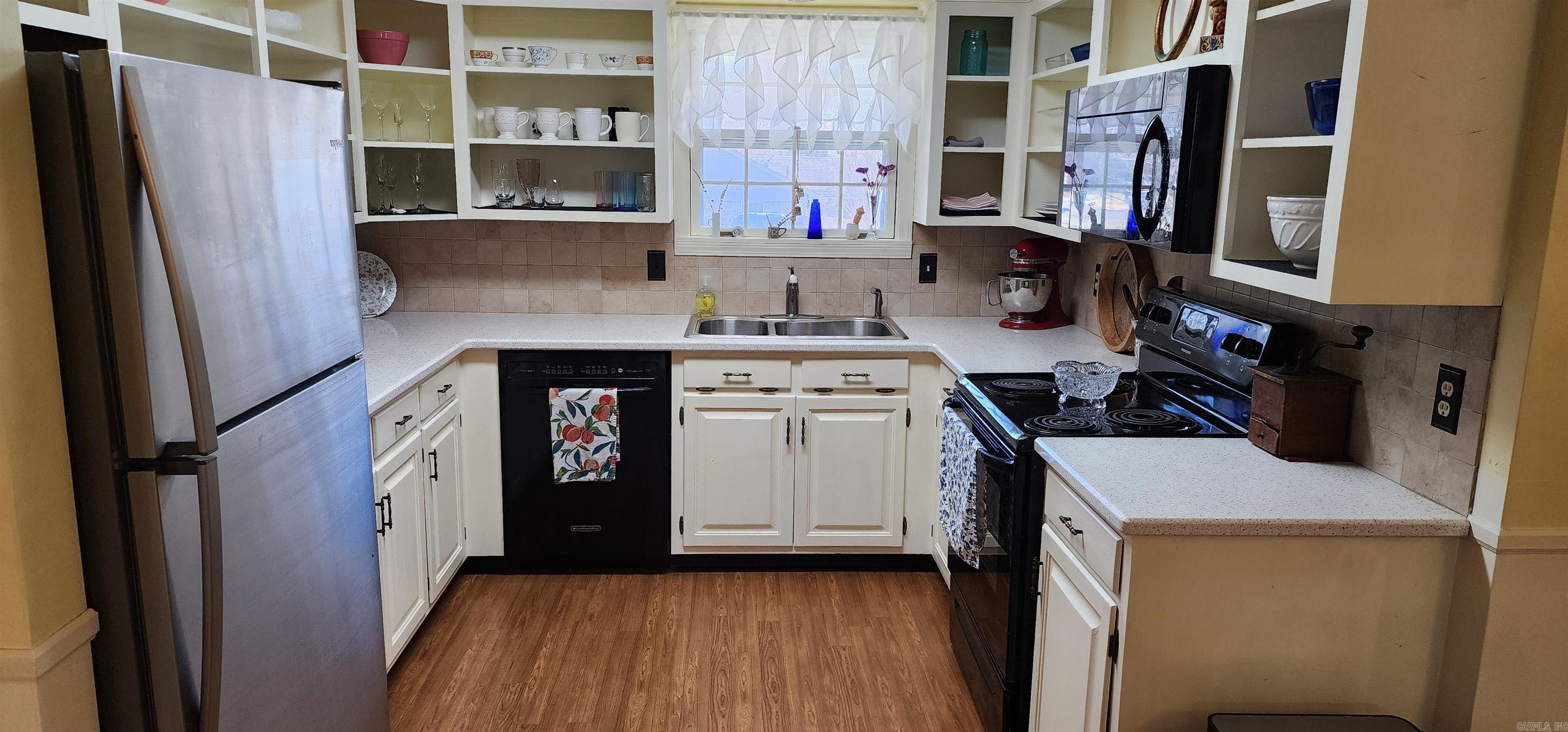BROWNWOOD - Residential