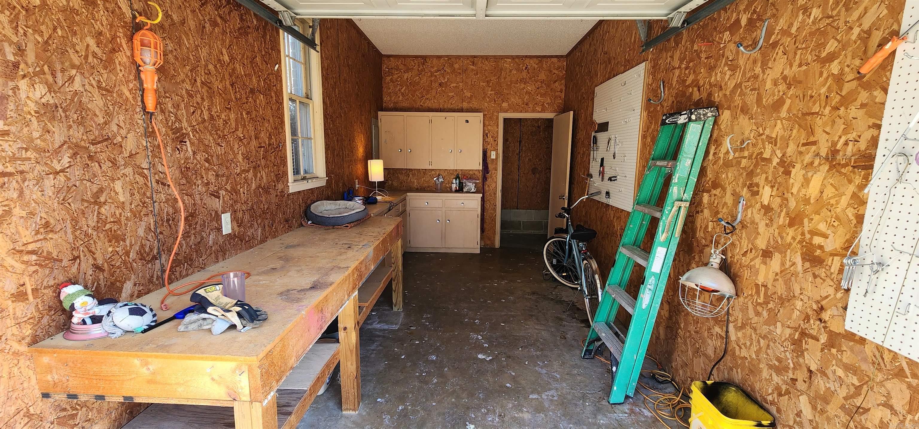 BROWNWOOD - Residential
