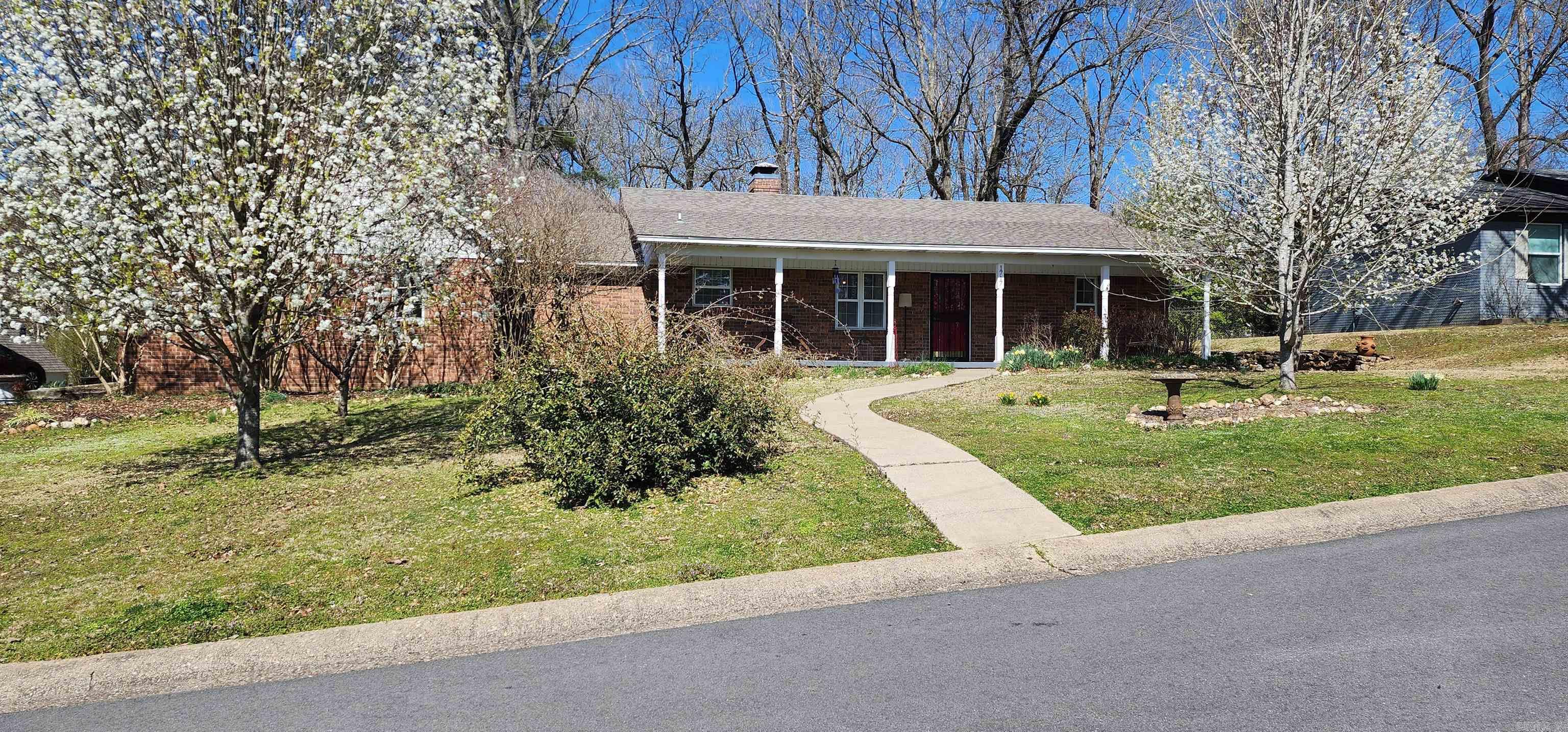 This beautiful Ranch style home is in a fantastic location! Nestled in the back of Brownwood subdivision in Benton it is convenient to town with the amenities of living in a subdivision. 3 bedrooms and 2 baths with a split floorplan with a spacious sunroom. Beautiful Hardwoods throughout. Extra landscaping that is going to impress this Spring as the flowers start to bloom. Don't miss this one, Call your Realtor for showing today!