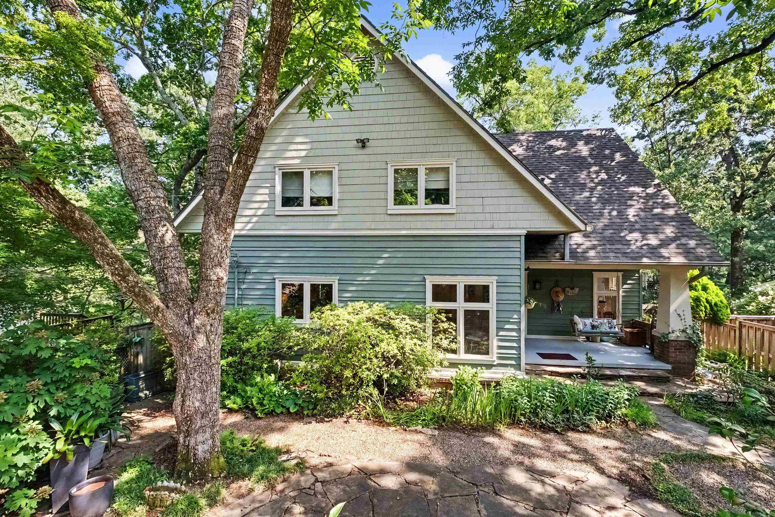 DOYLES PLACE - Residential