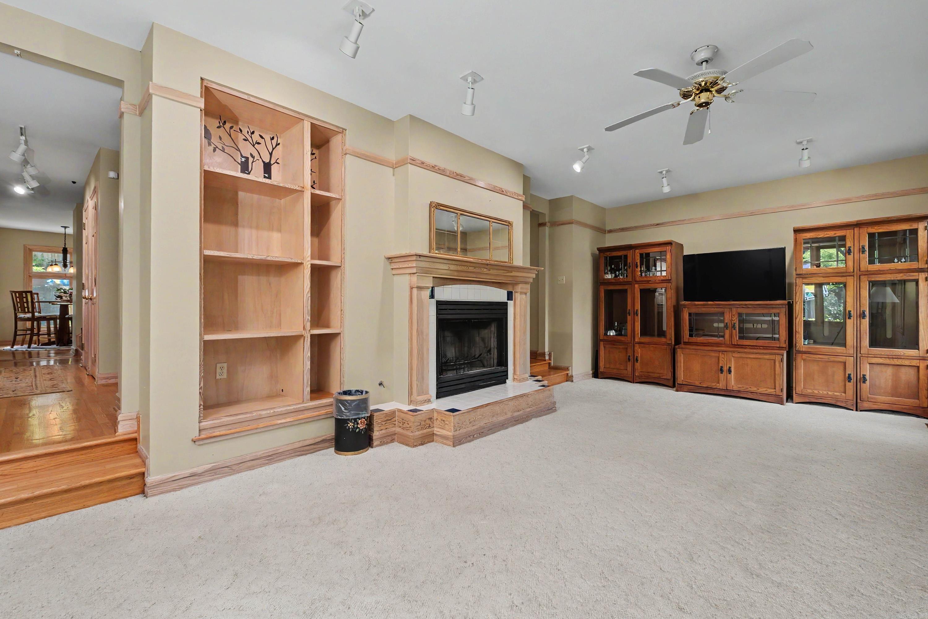 DOYLES PLACE - Residential