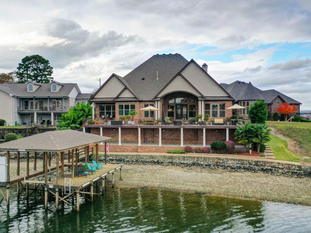 Sparling Point - Residential