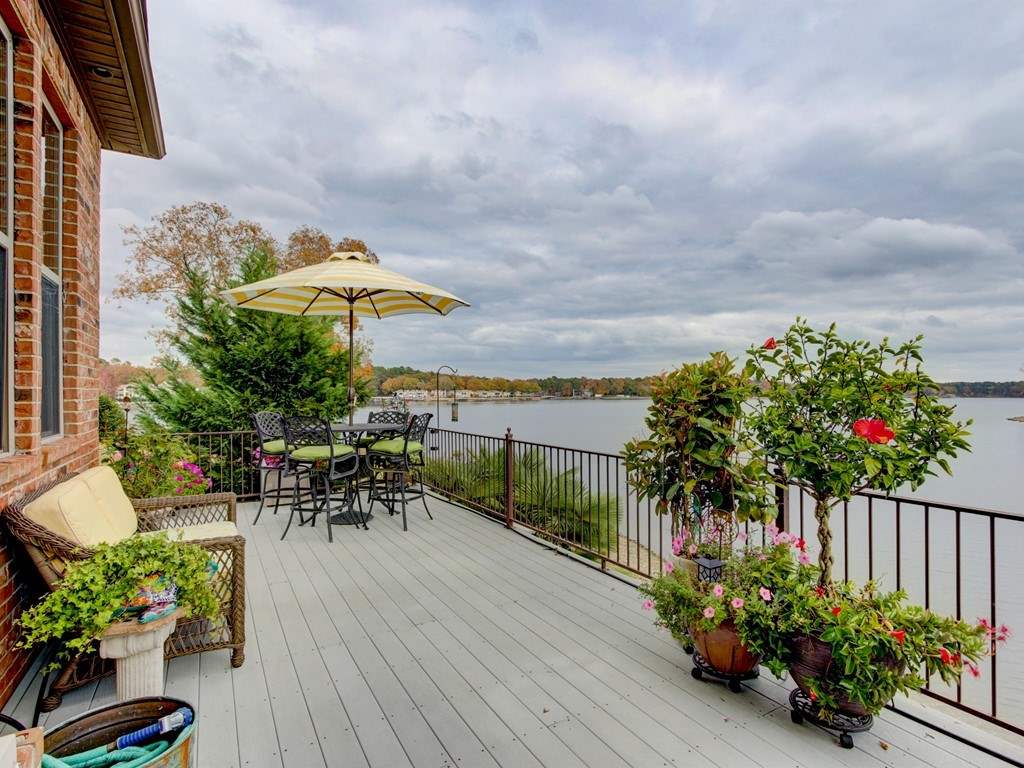 Sparling Point - Residential