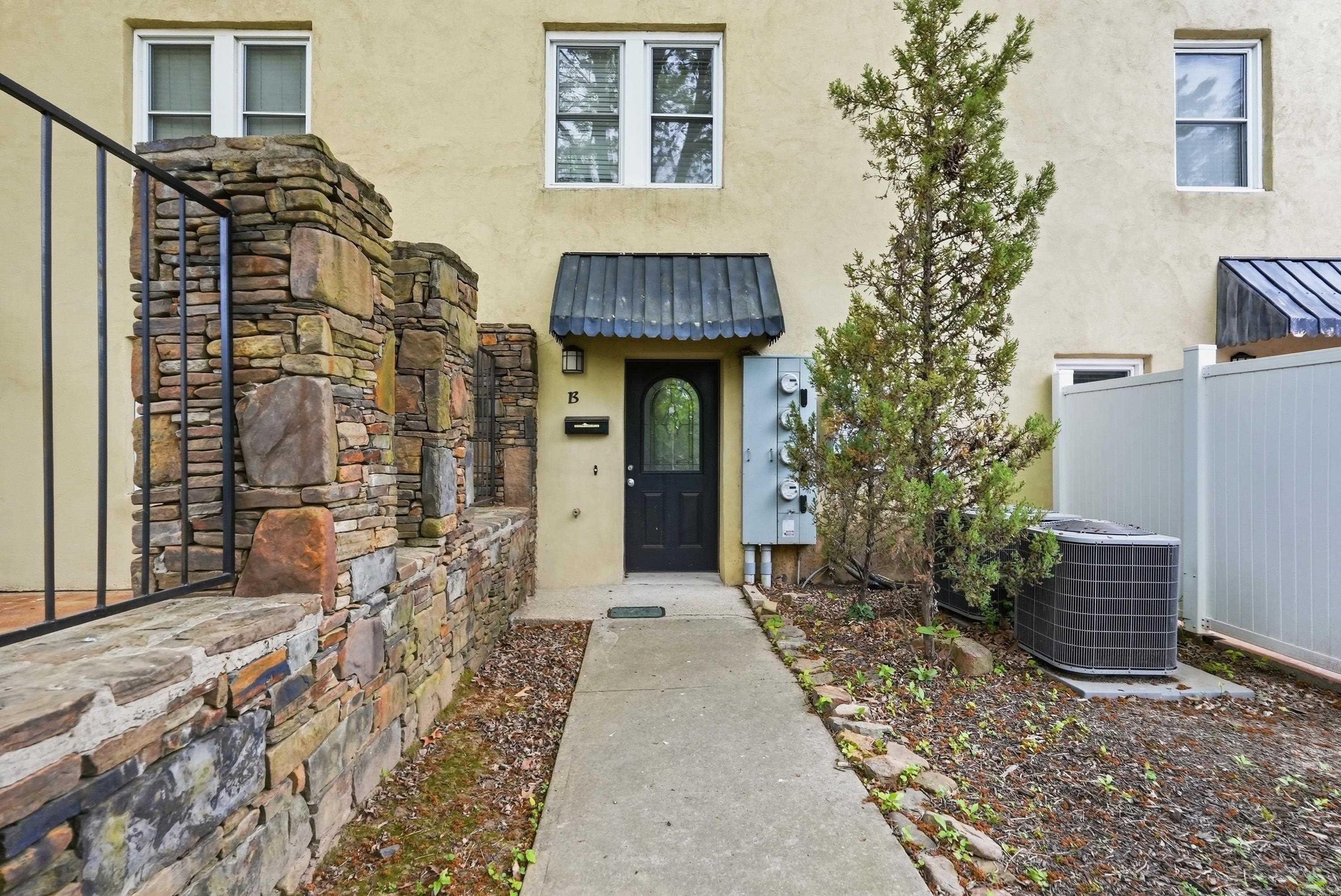 SPRING PARK - Residential