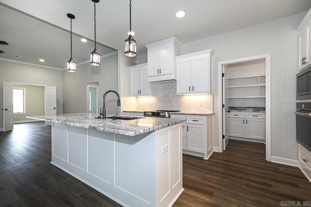 OLDE SALEM TOWNSHIP - Residential