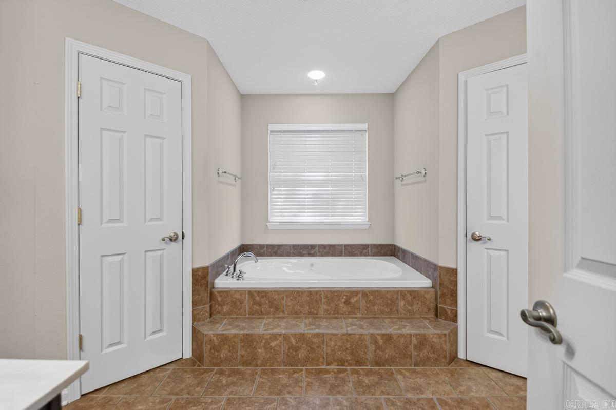 RIVERVIEW ESTATES - Residential