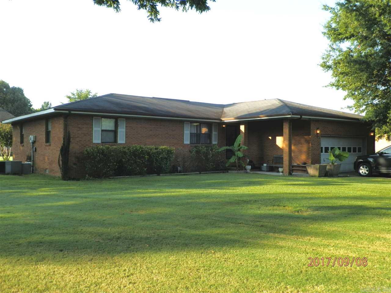 This nice, brick home has lots of space inside and out. Large back yard has storage building. Property is tenant occupied.
