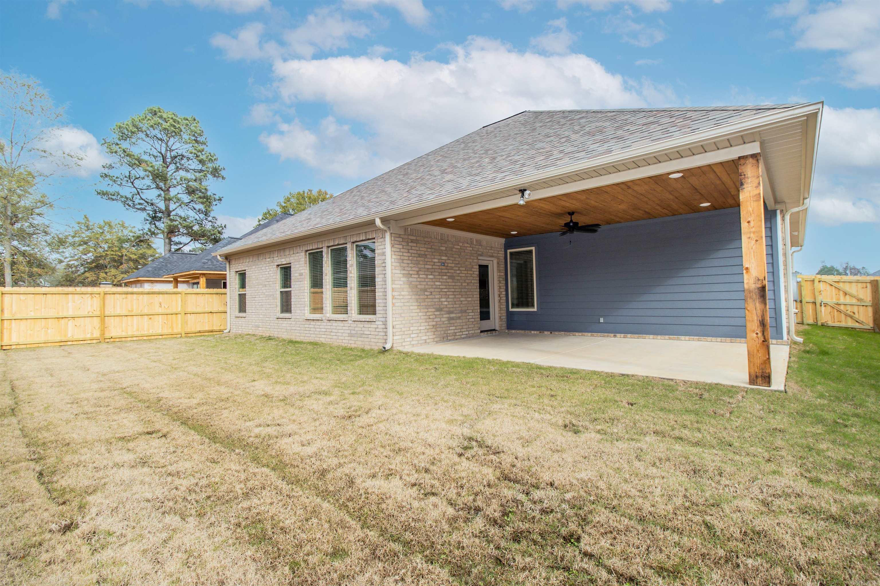 SPENCER CROSSING LLC - Residential