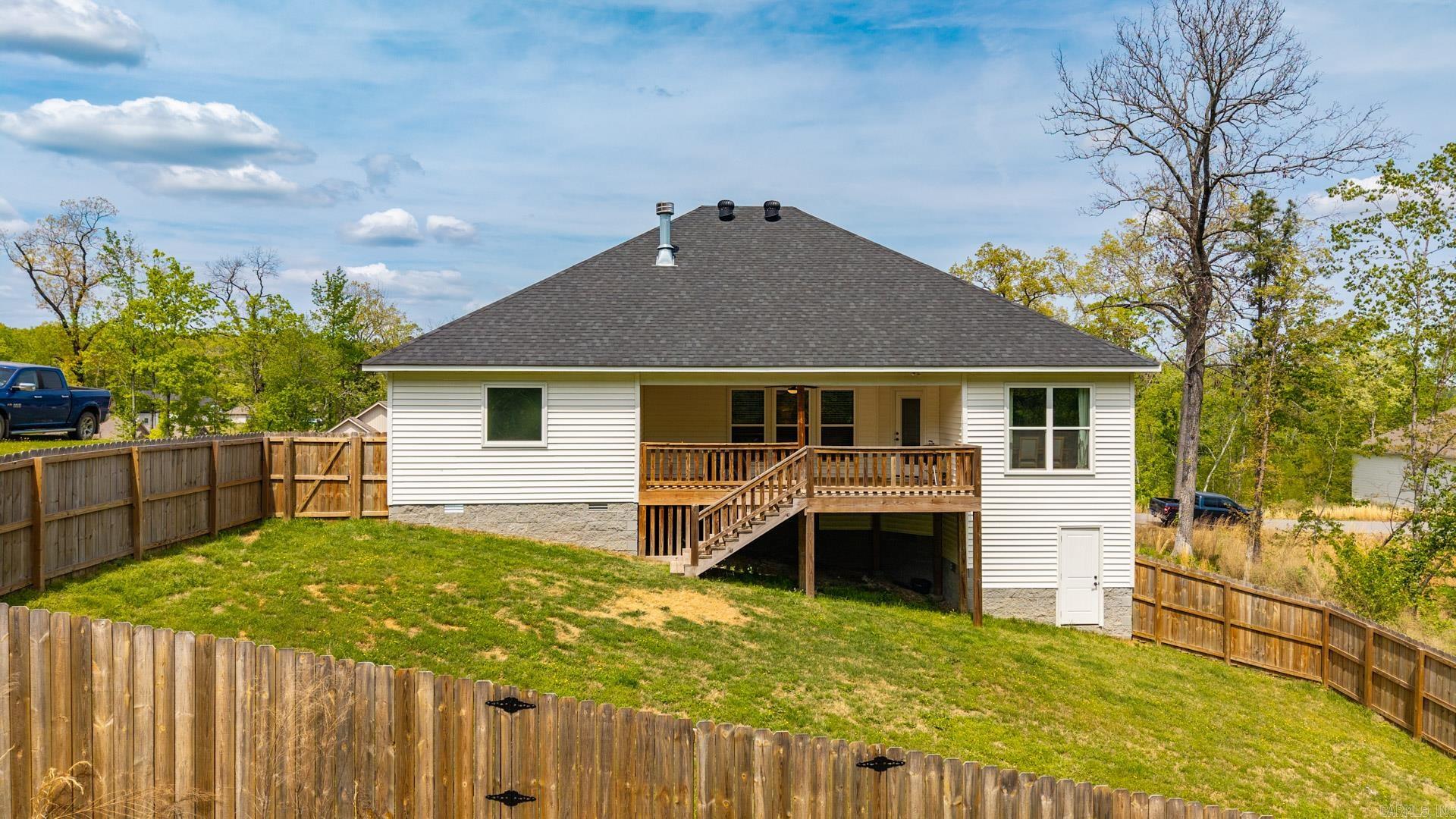 PINEWOOD ESTATES - Residential