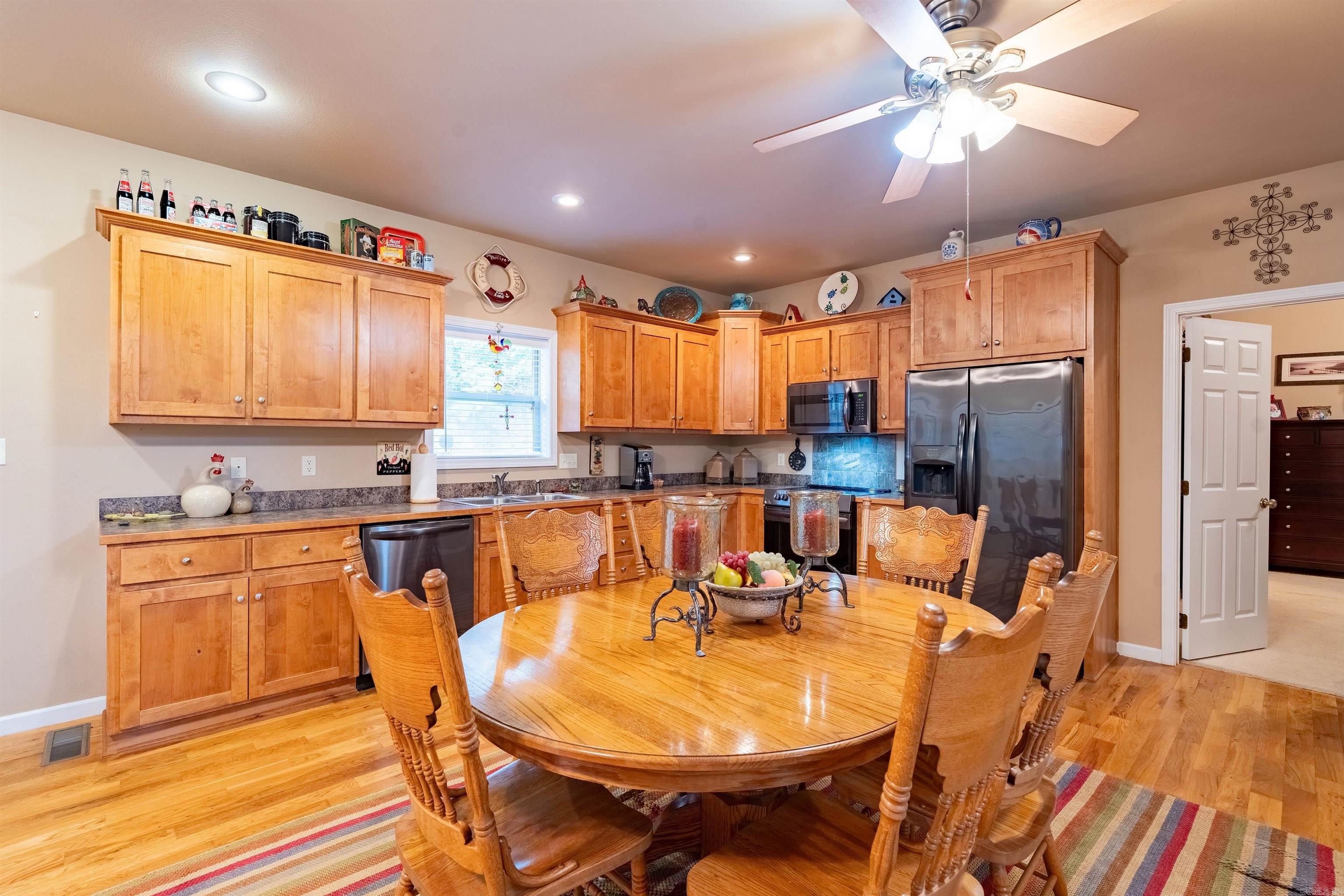 HIDDEN VALLEY ESTATES - Residential