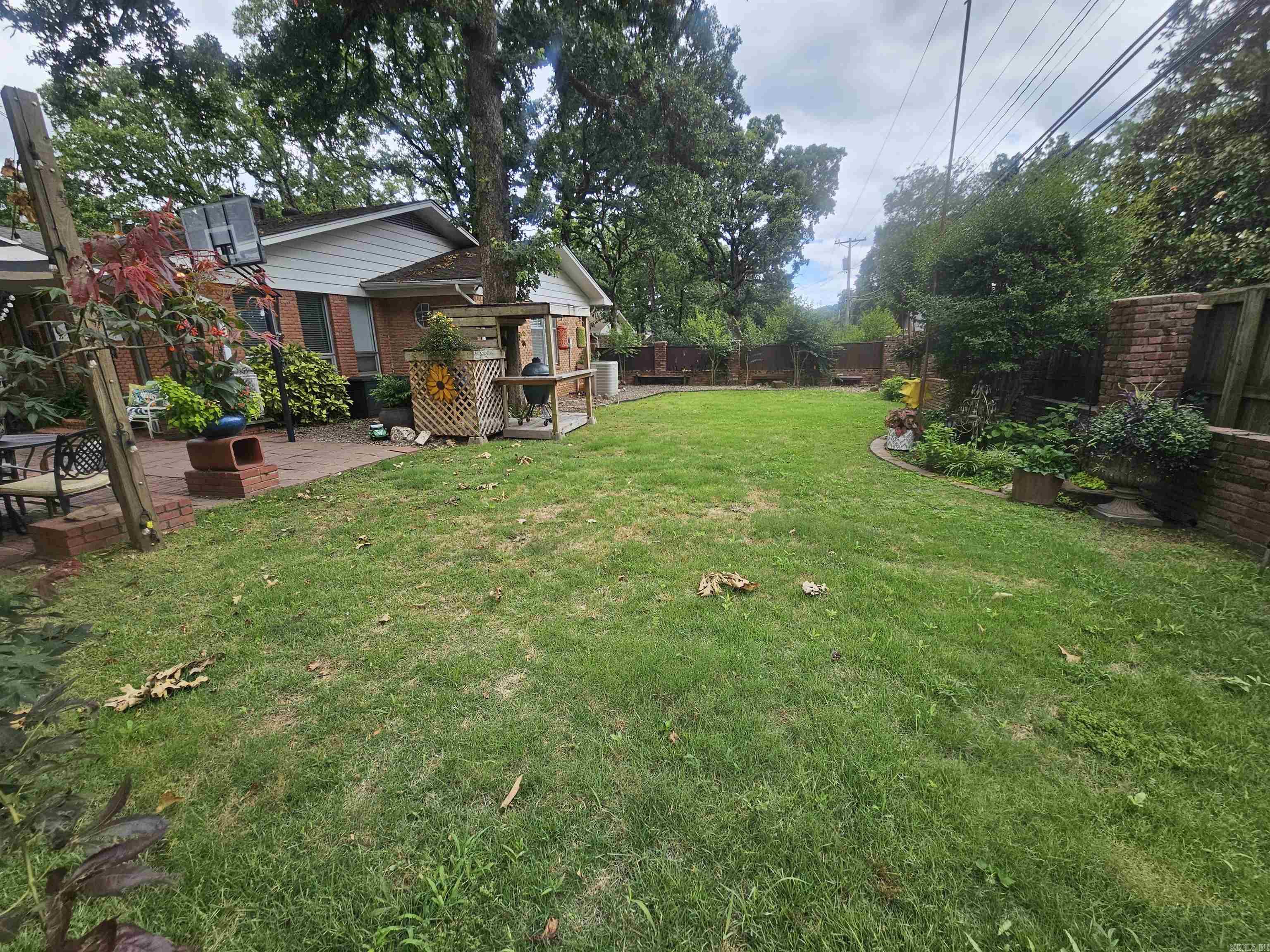 INDIAN HILLS - Residential