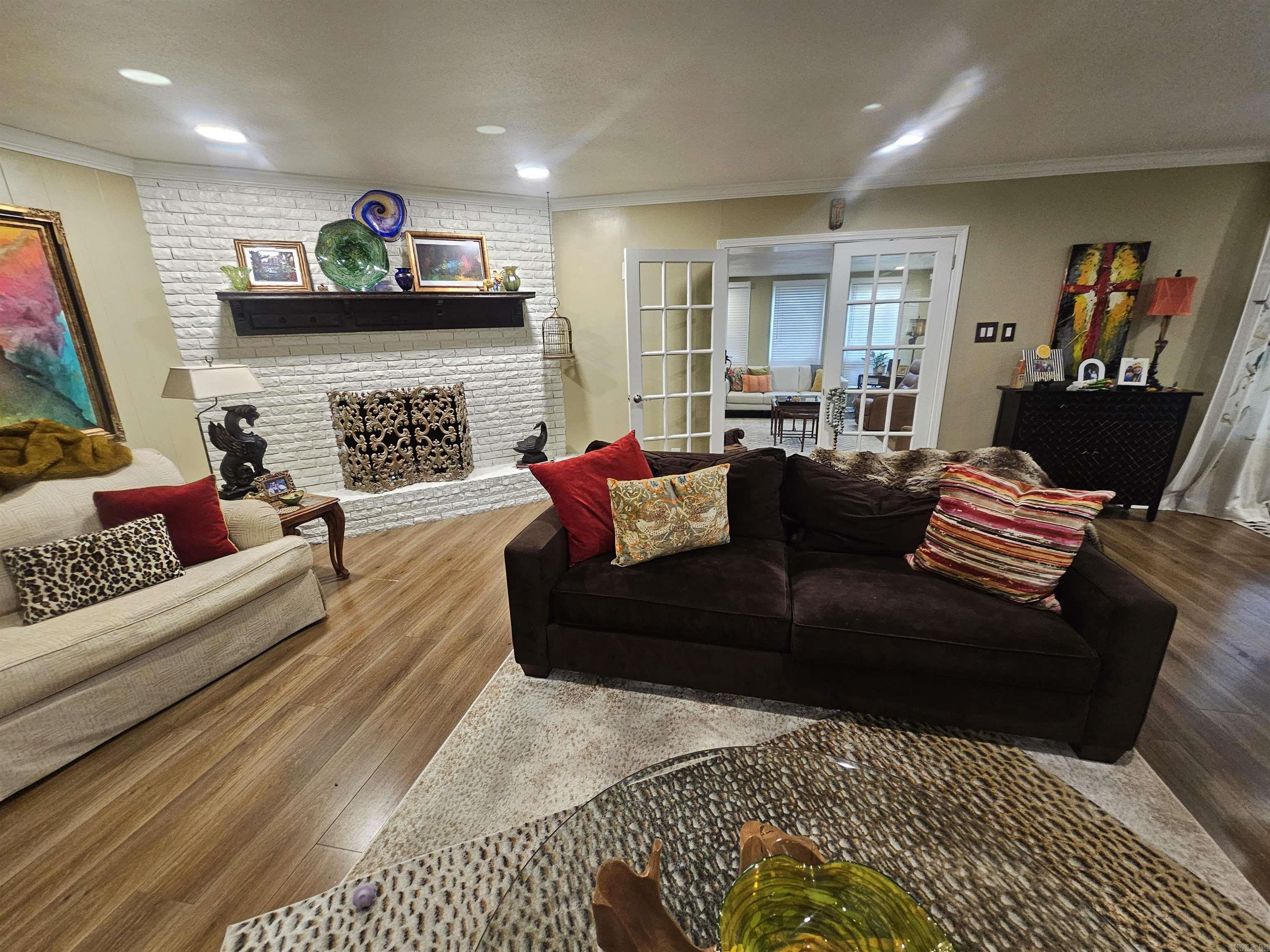 INDIAN HILLS - Residential