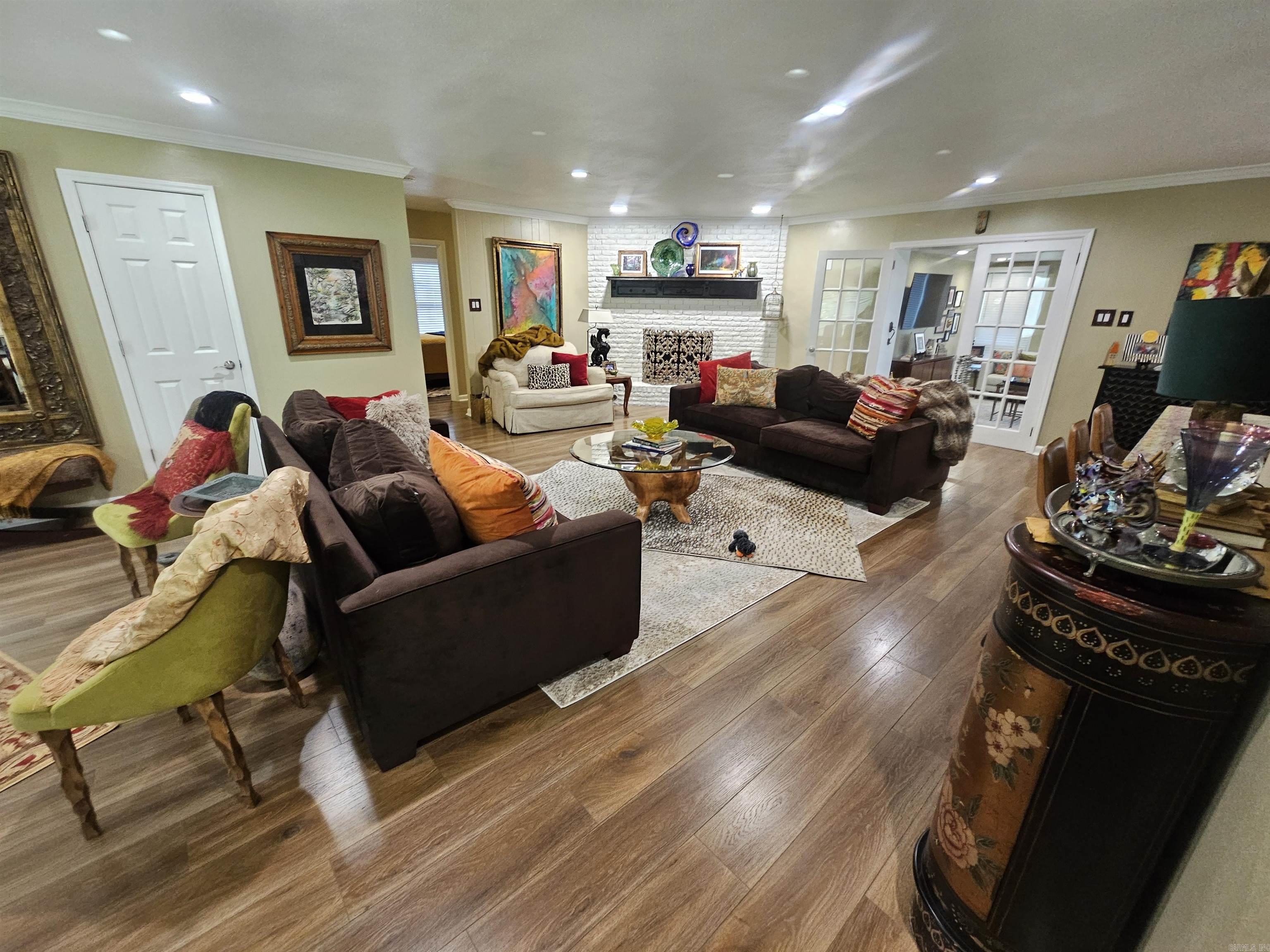 INDIAN HILLS - Residential