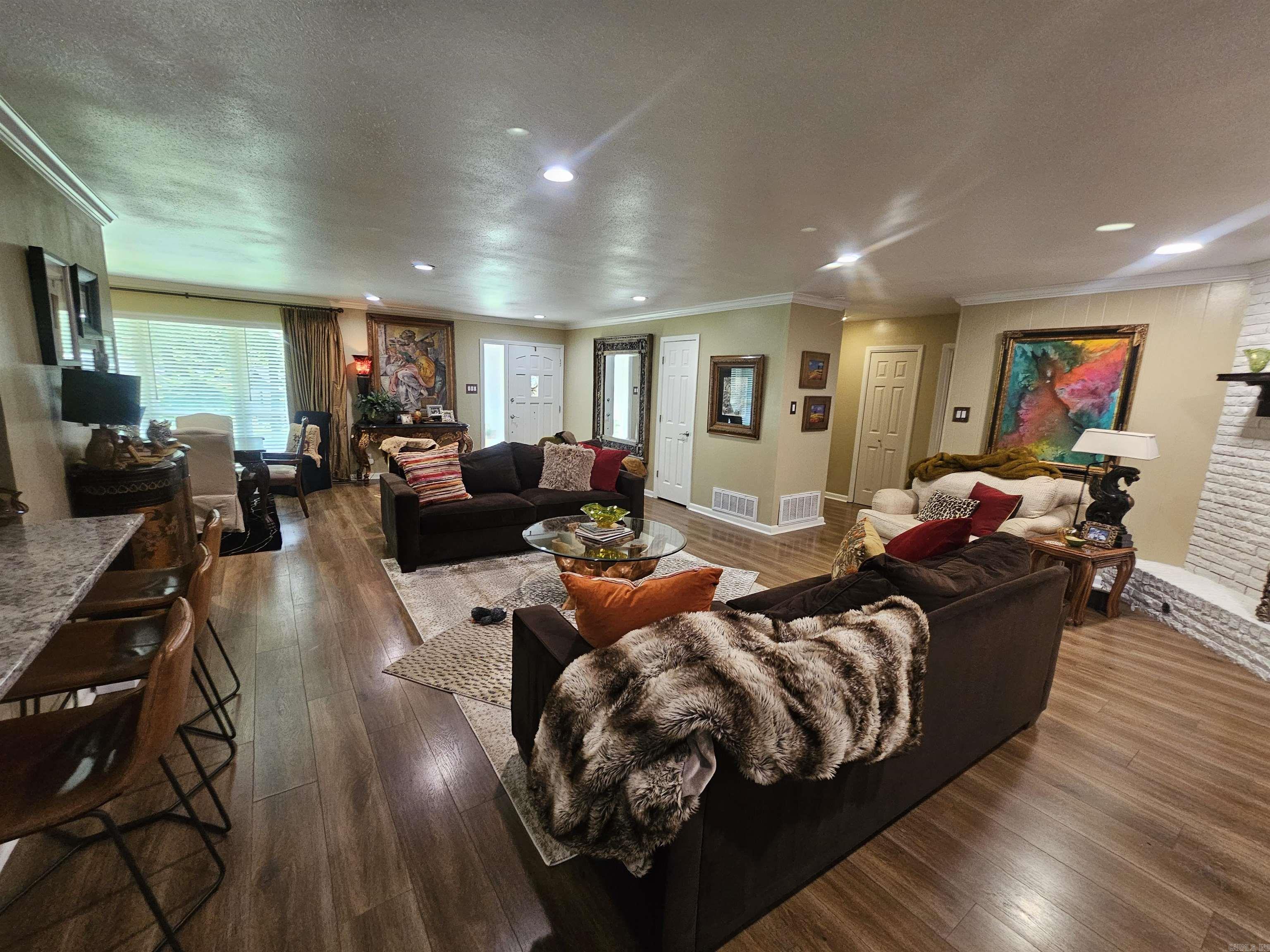 INDIAN HILLS - Residential