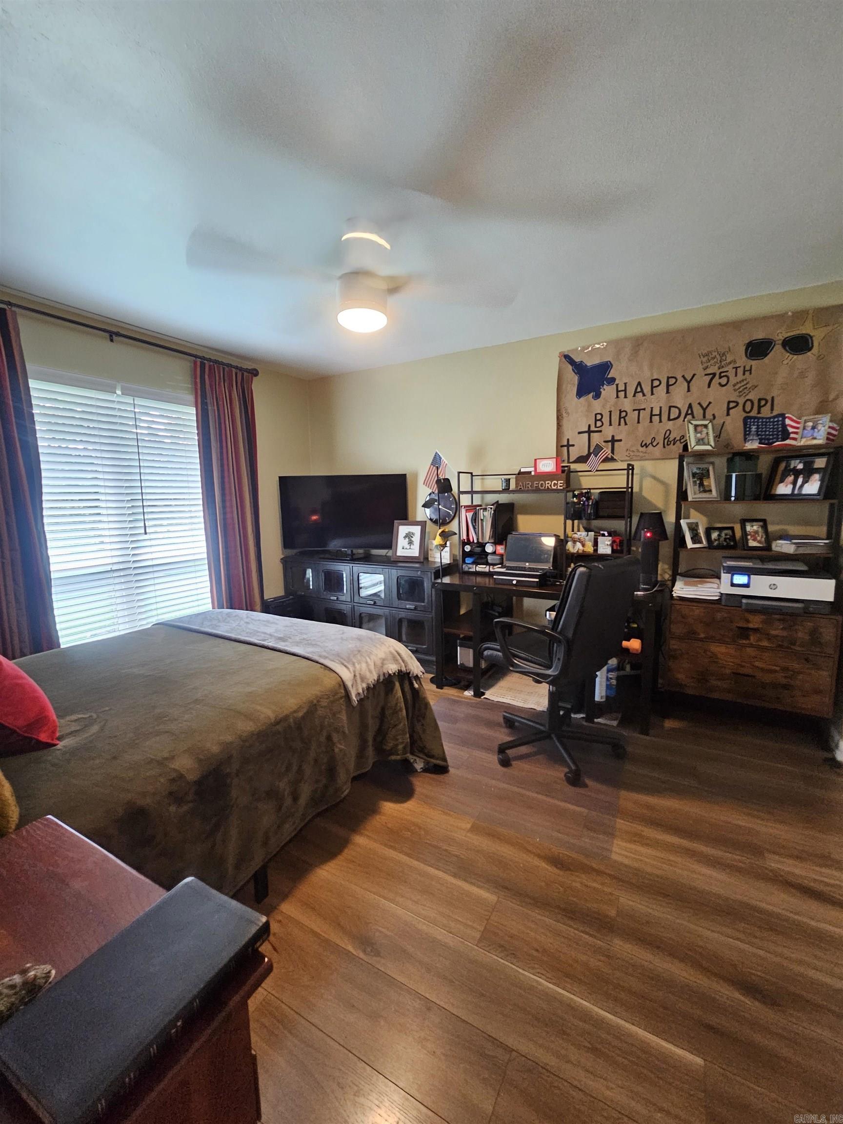 INDIAN HILLS - Residential